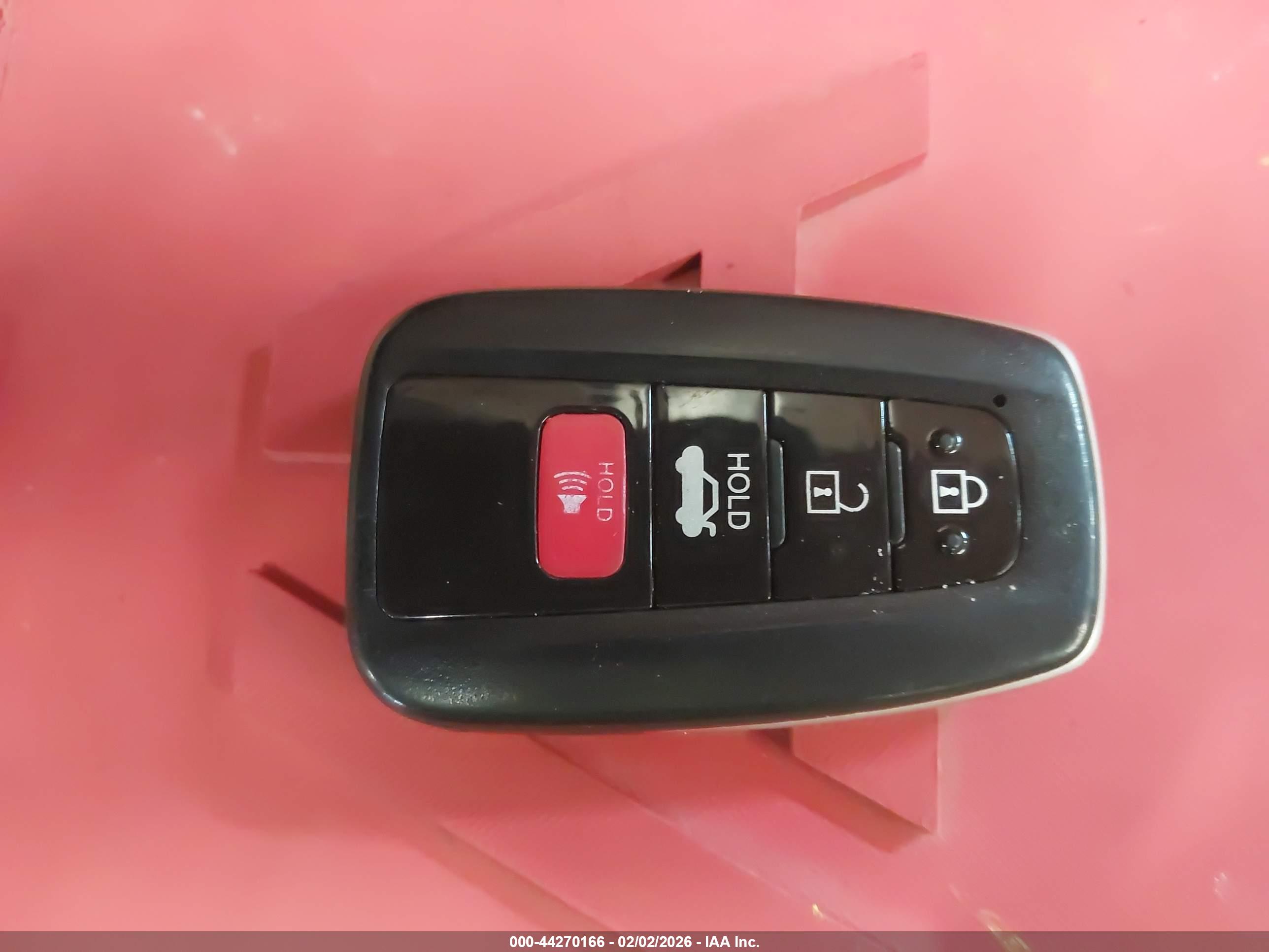 TOYOTA CAMRY image 11