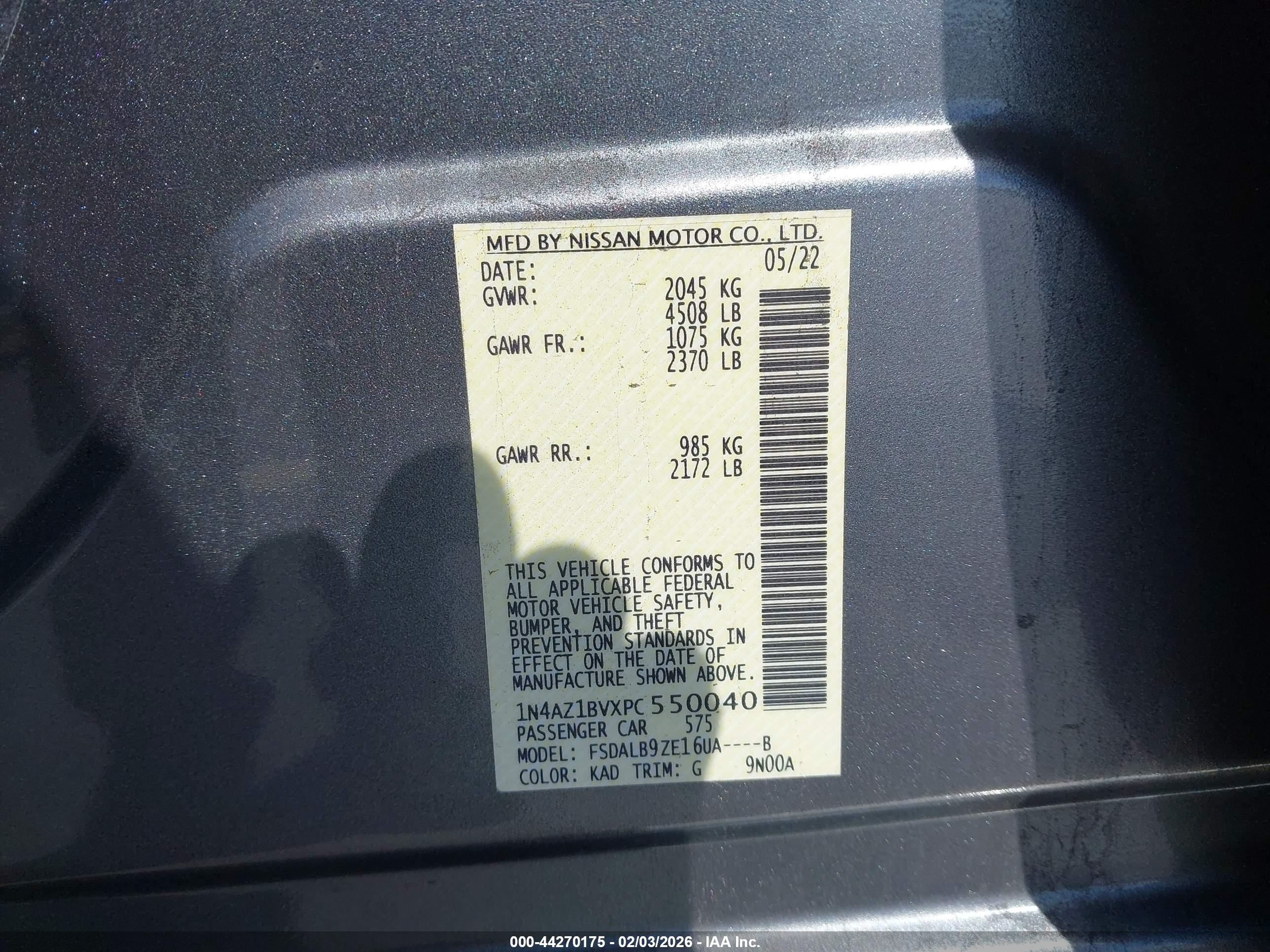 NISSAN LEAF image 9