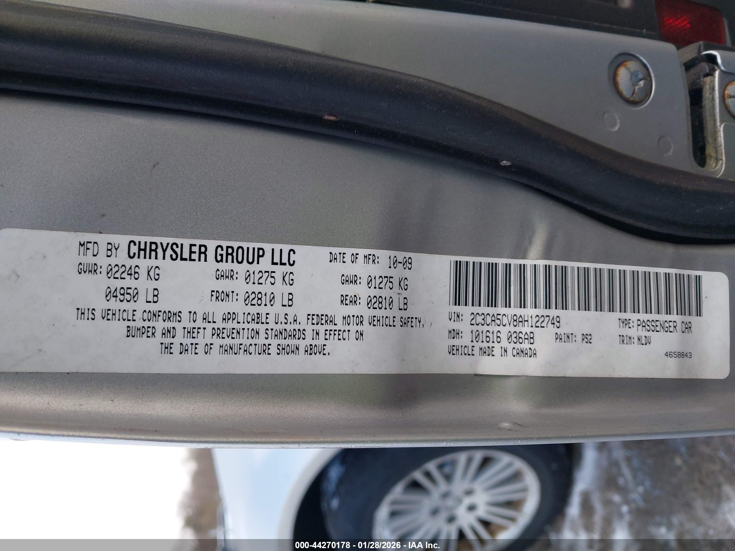 CHRYSLER 300 image 9