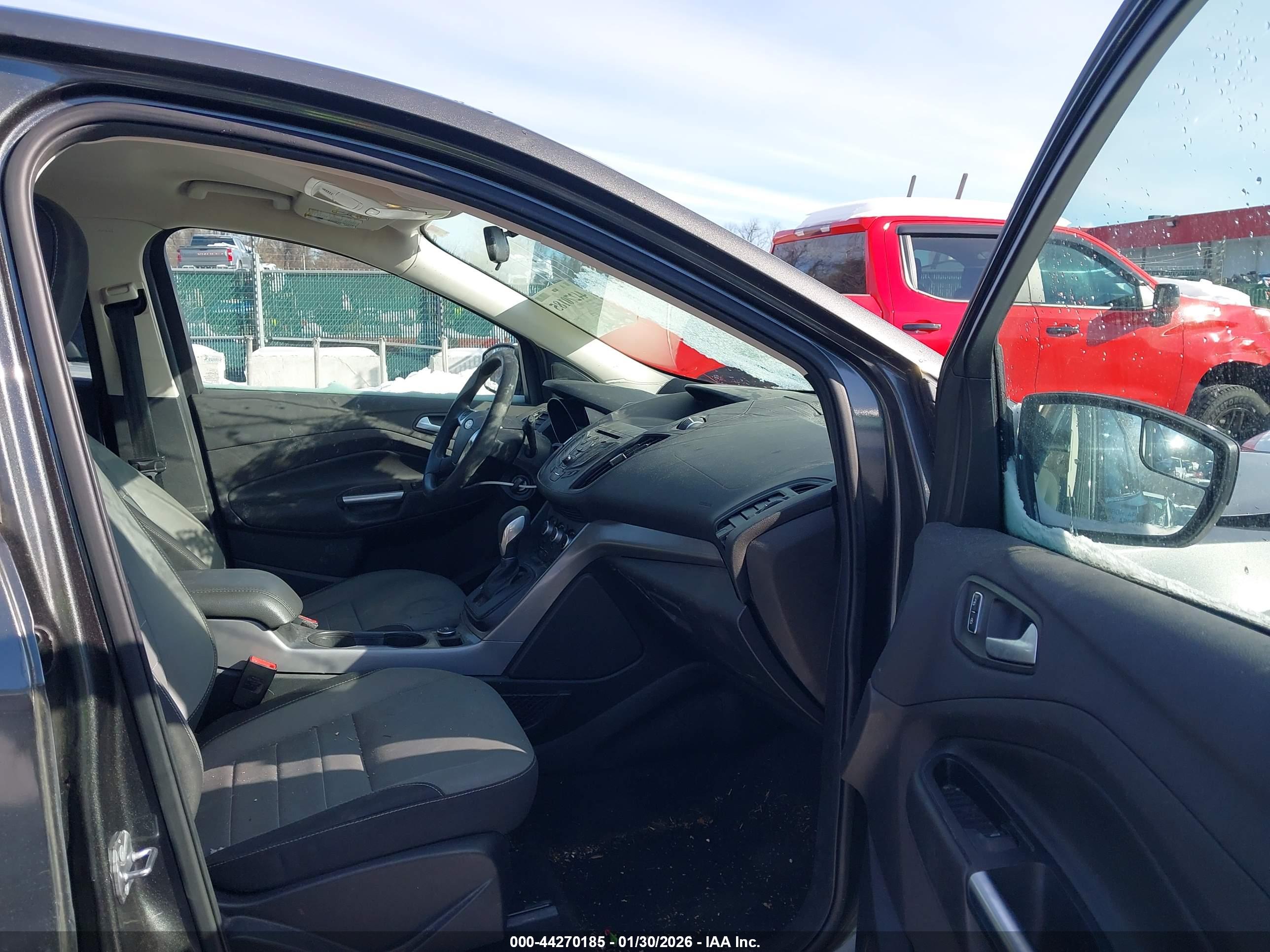 FORD ESCAPE image 5