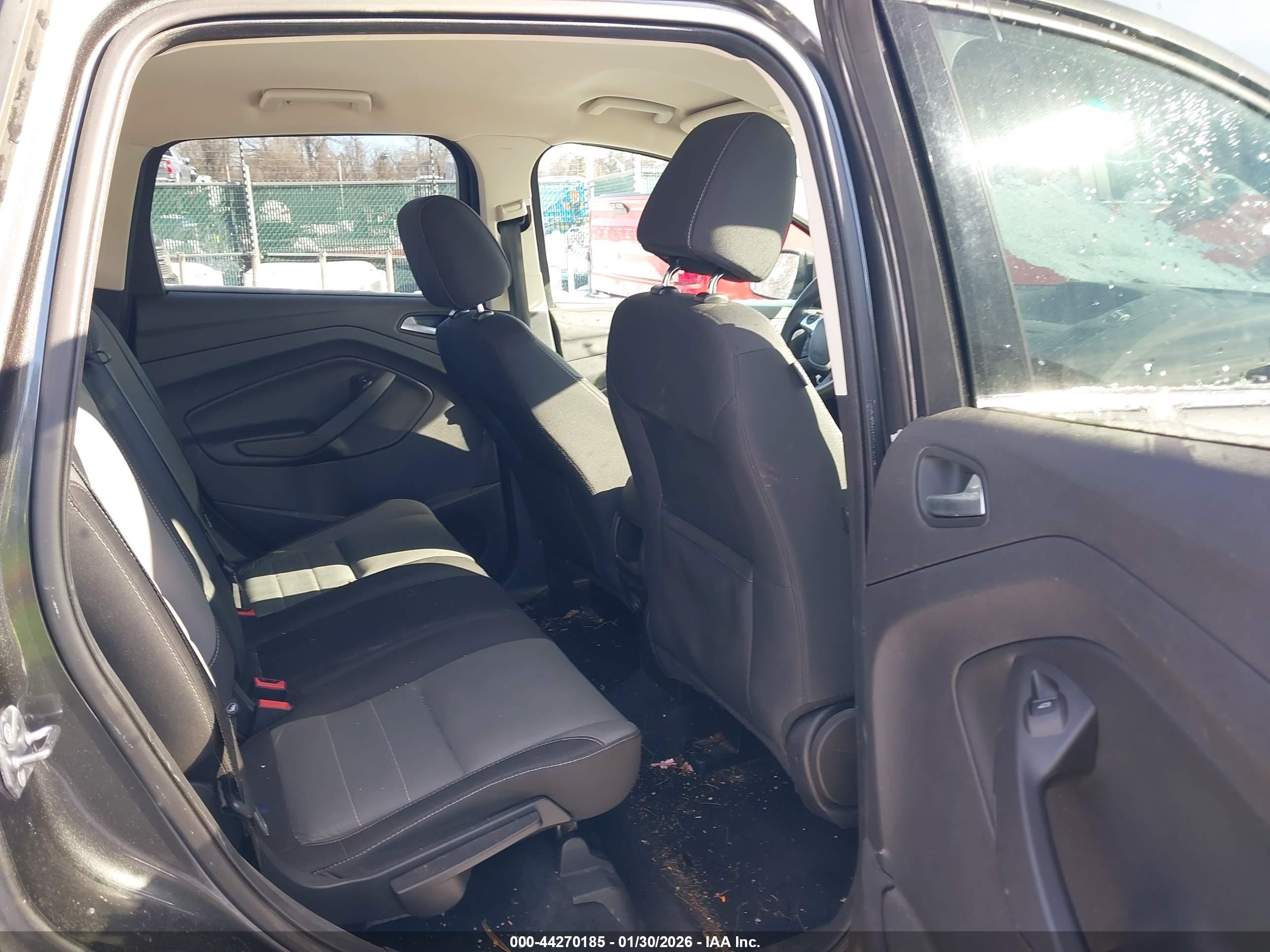 FORD ESCAPE image 8