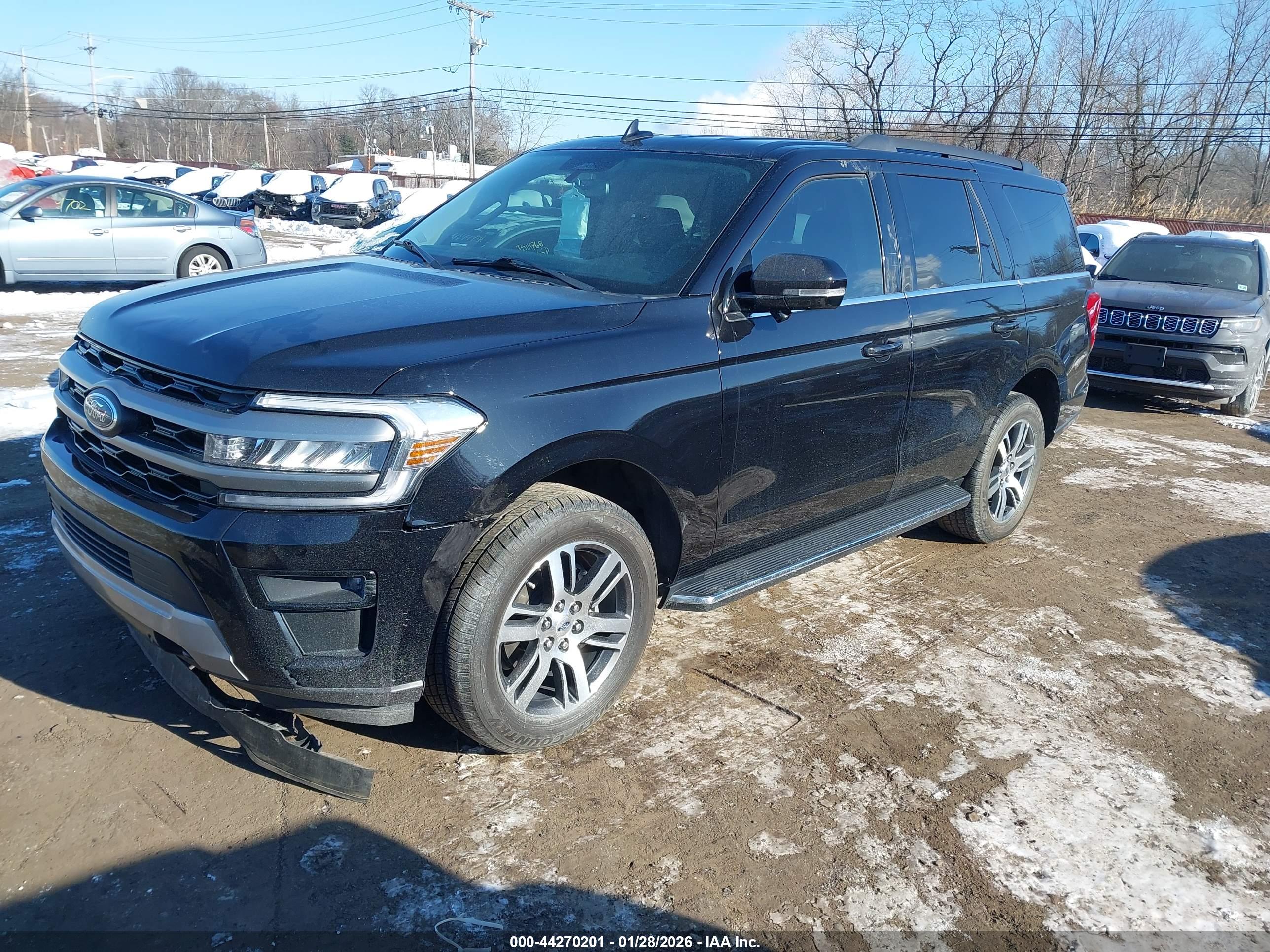 FORD EXPEDITION image 2