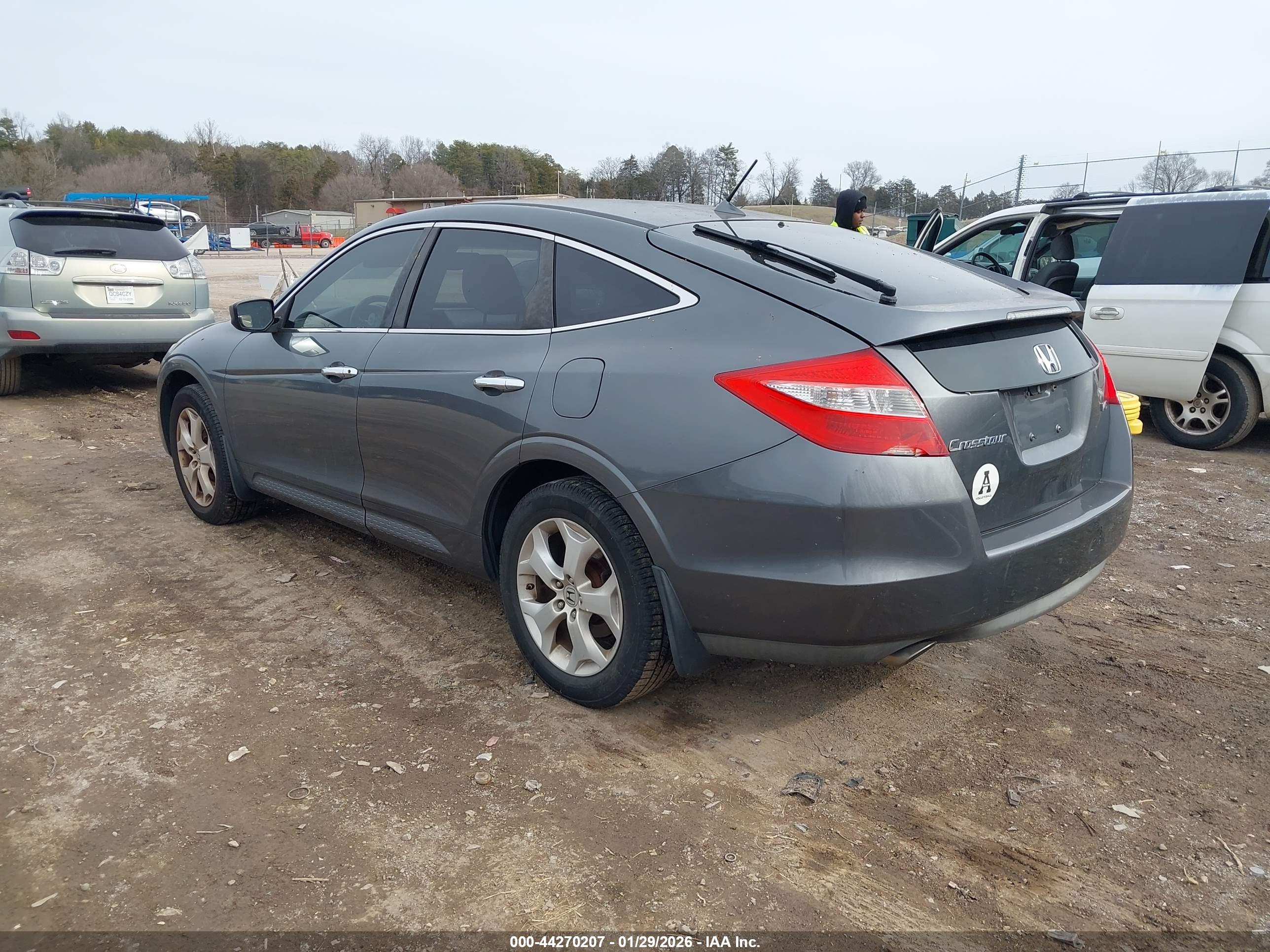 HONDA CROSSTOUR image 3
