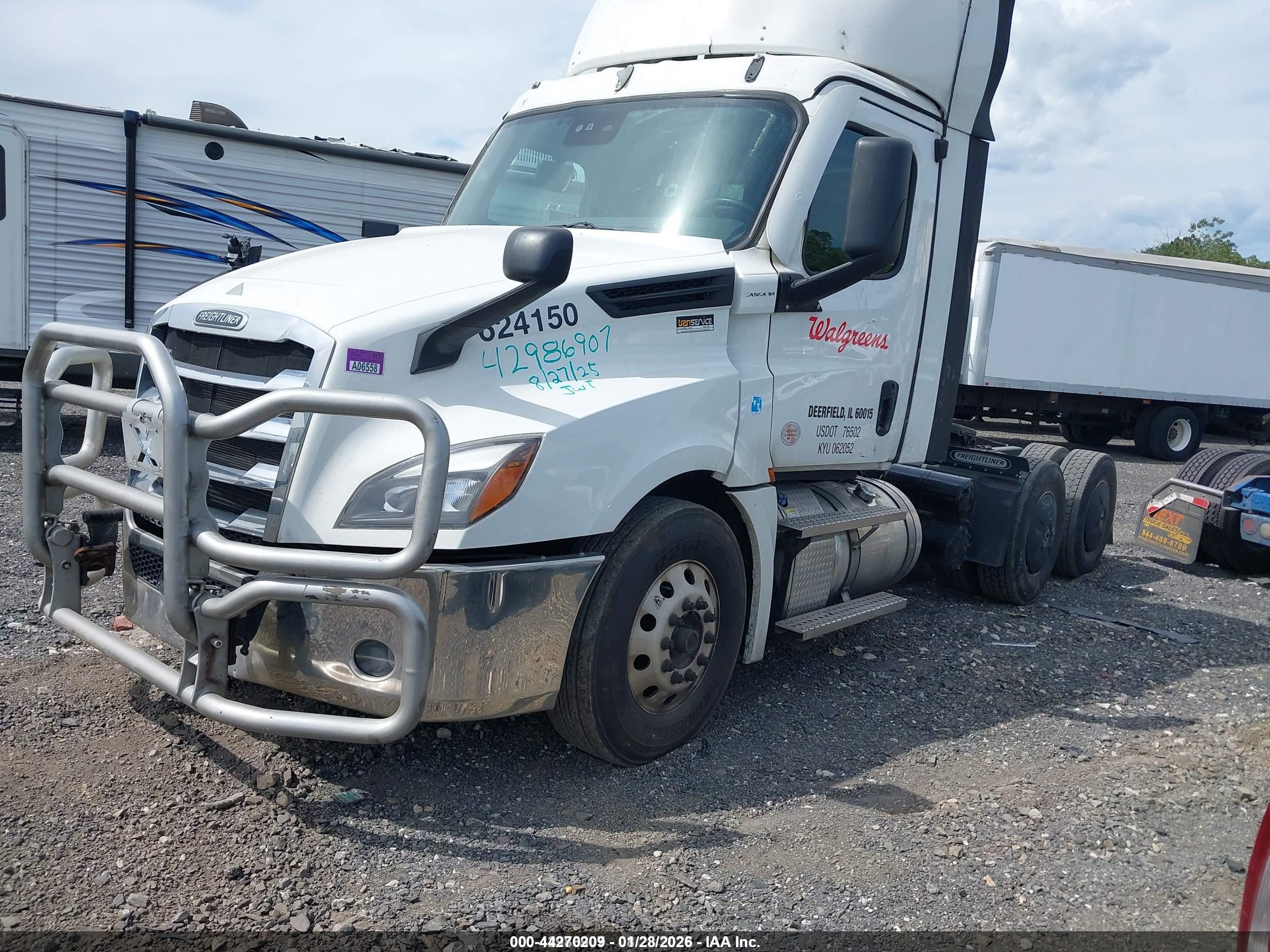 FREIGHTLINER NEW image 2