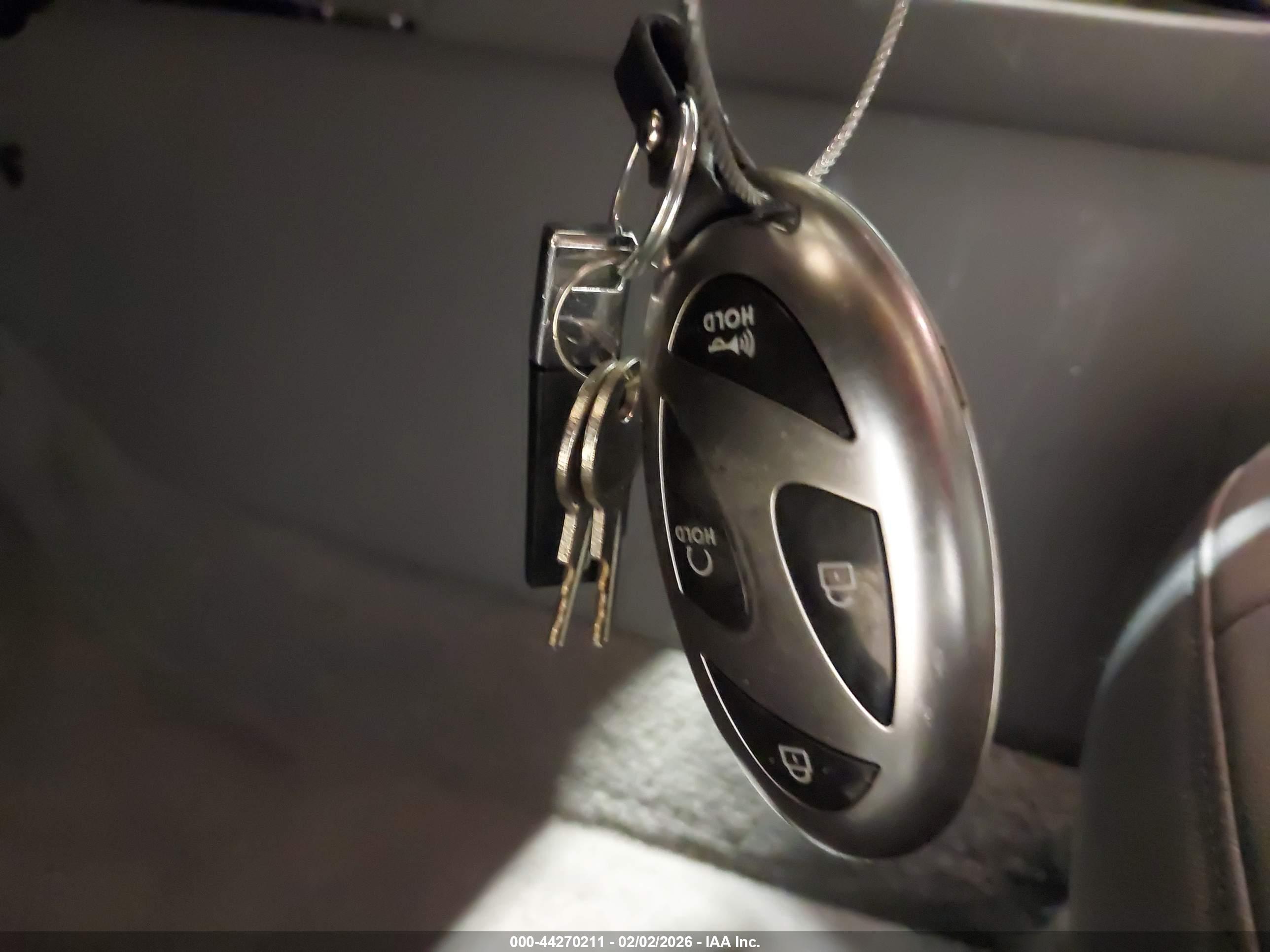 HYUNDAI ELANTRA image 11