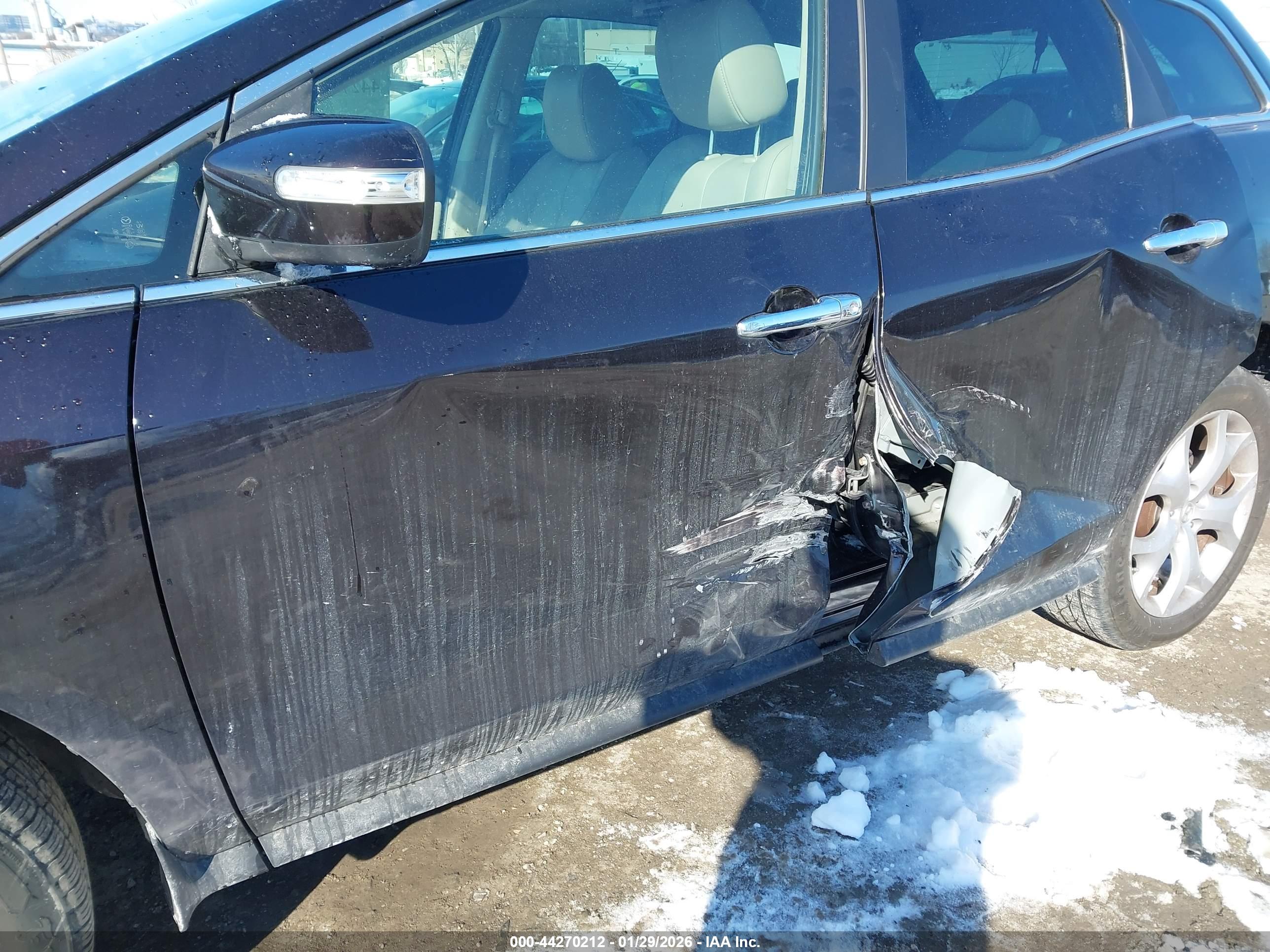 MAZDA CX-7 image 6