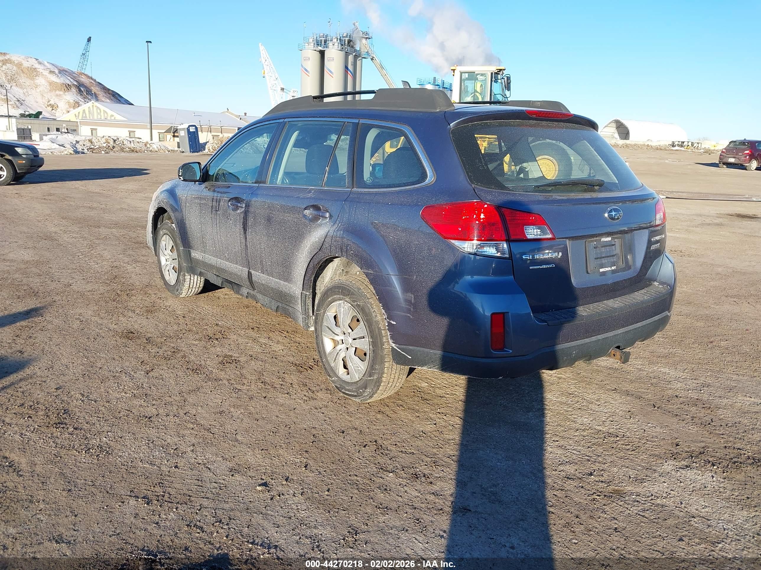 SUBARU OUTBACK image 3