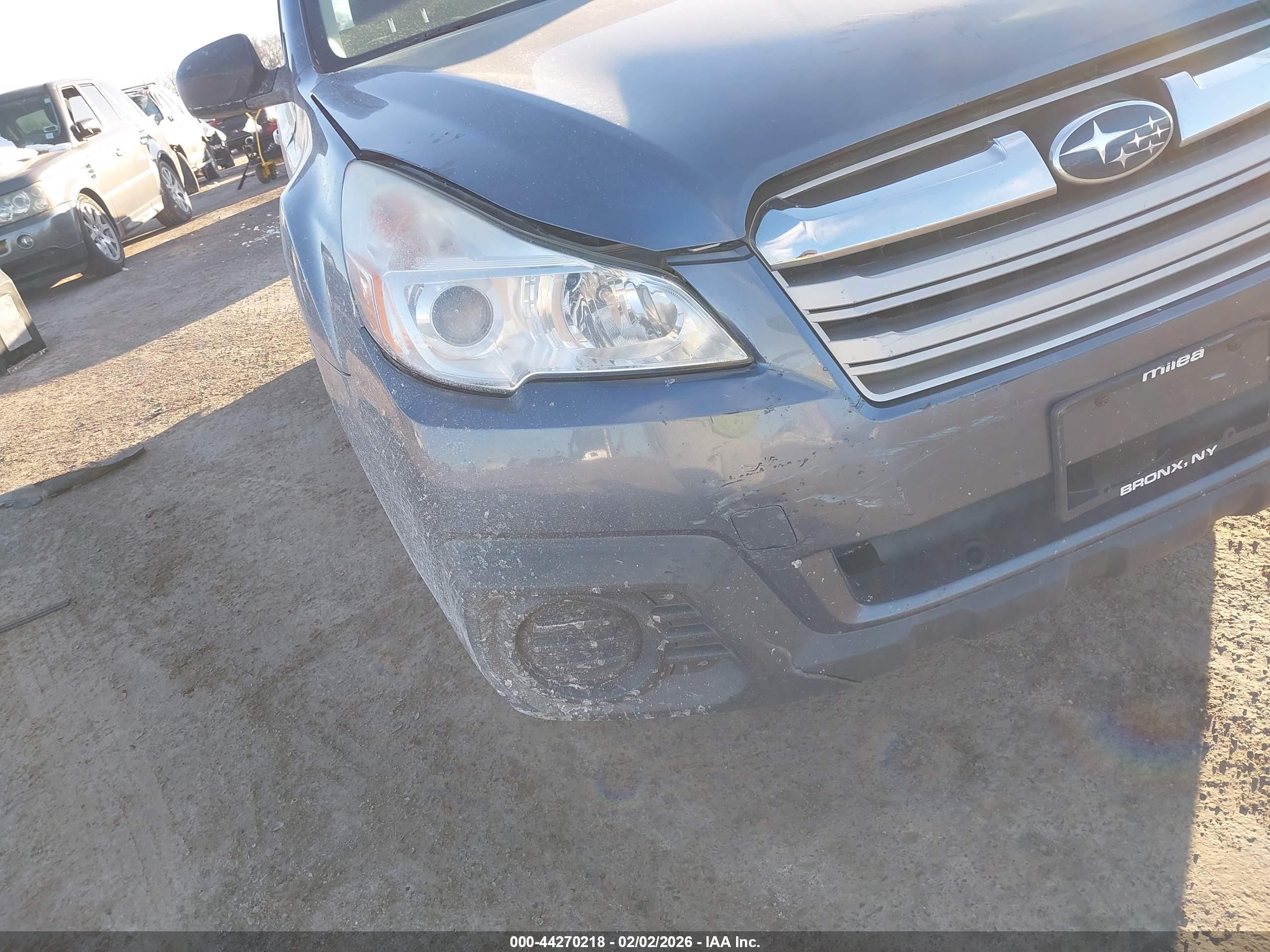 SUBARU OUTBACK image 6