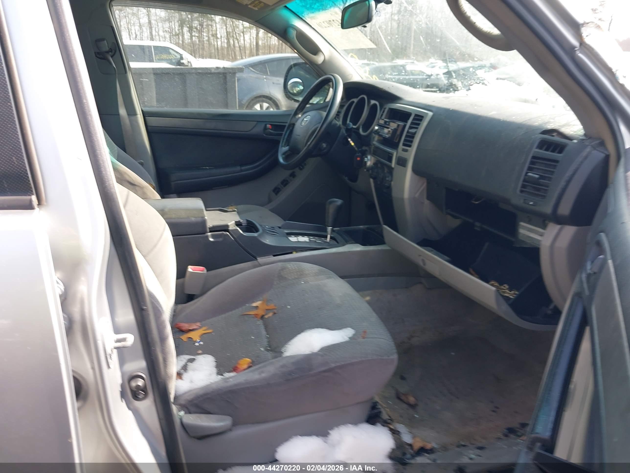 TOYOTA 4RUNNER image 5