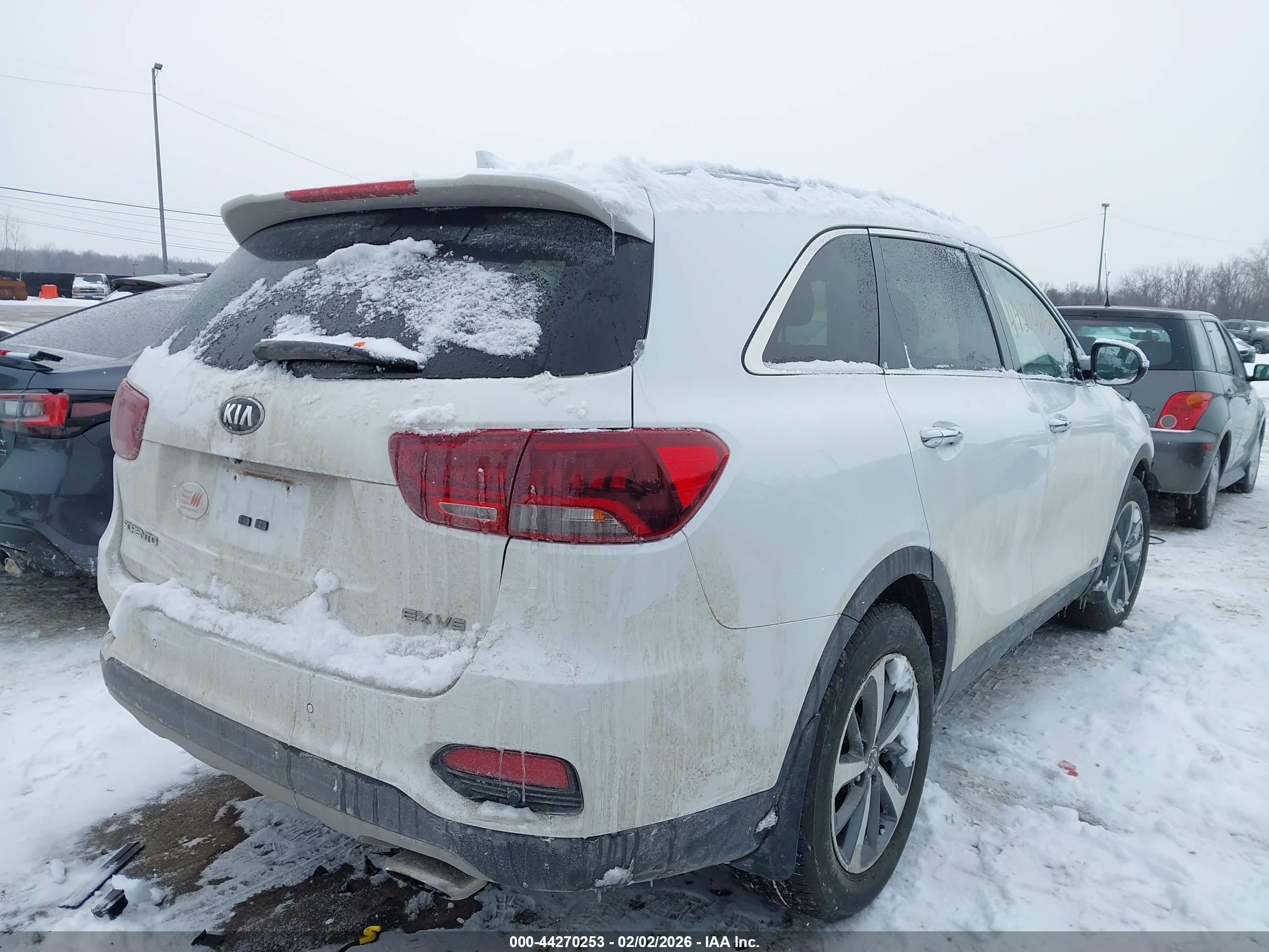 KIA SORENTO image 4
