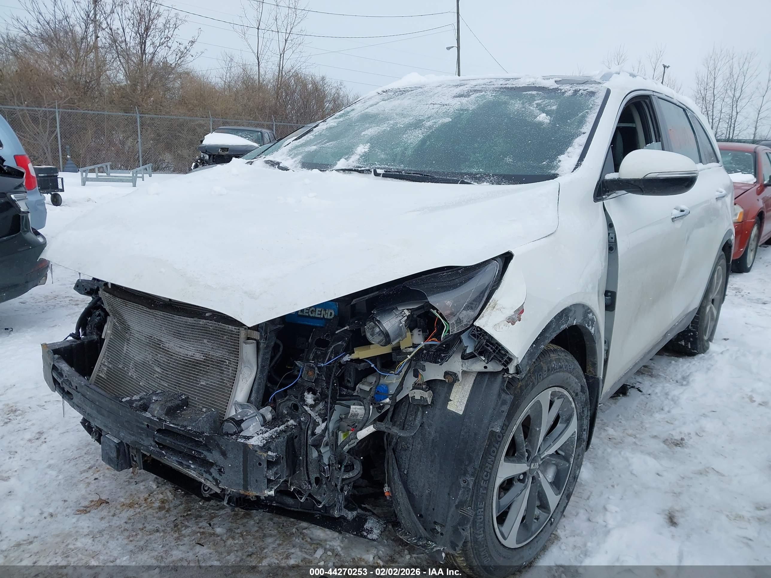 KIA SORENTO image 6