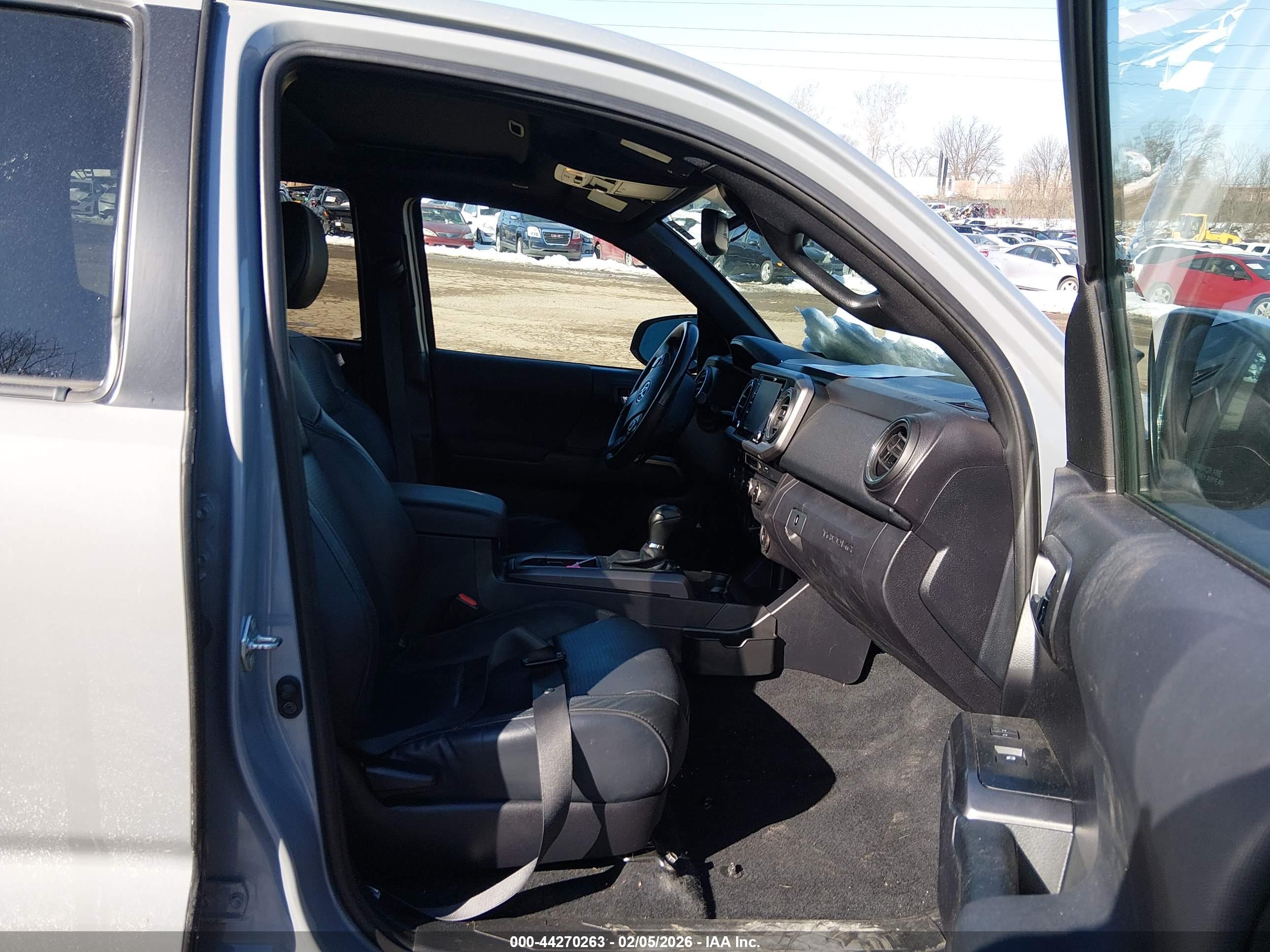TOYOTA TACOMA image 5