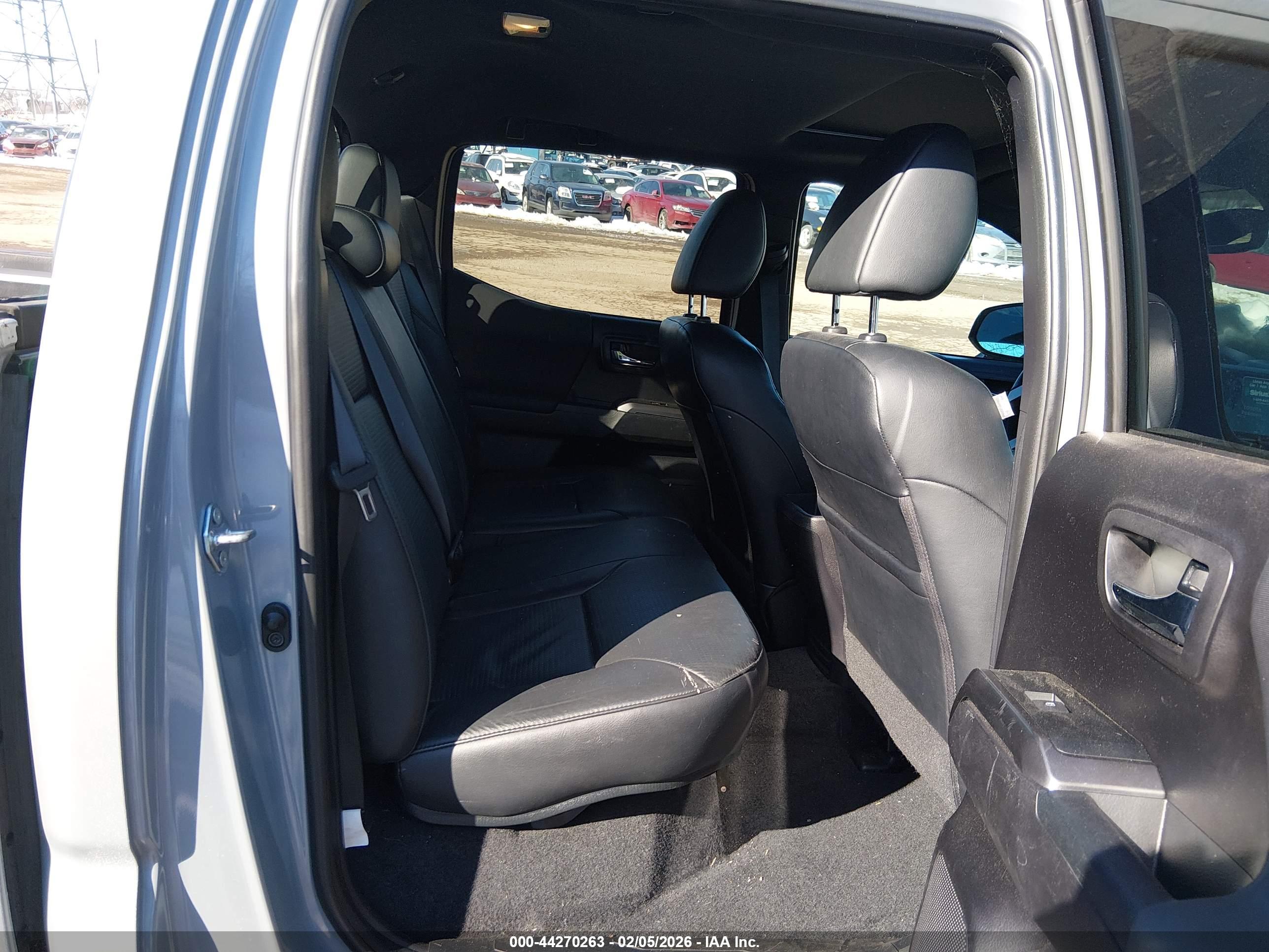 TOYOTA TACOMA image 8