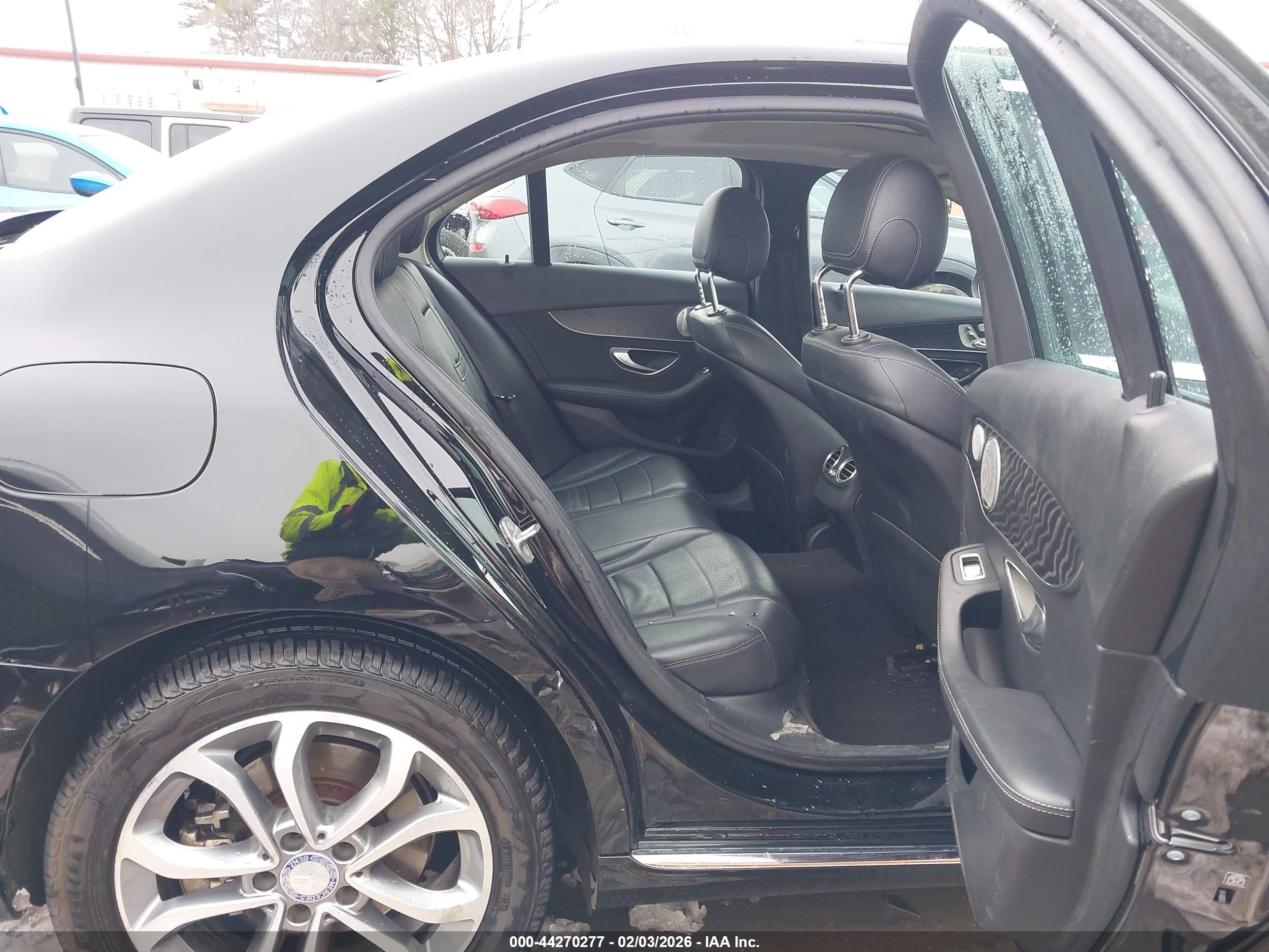 MERCEDES-BENZ C image 8