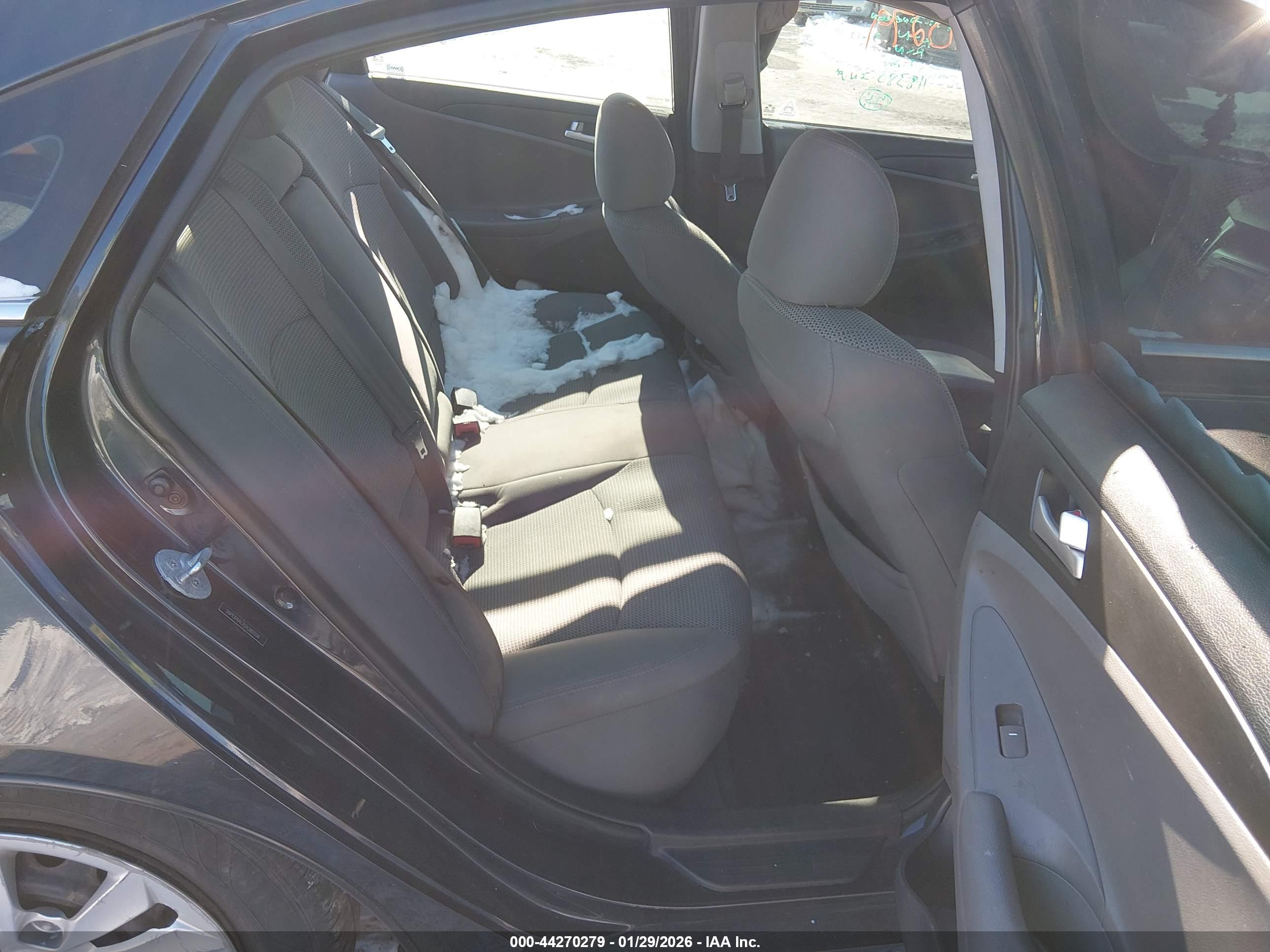 HYUNDAI SONATA image 8