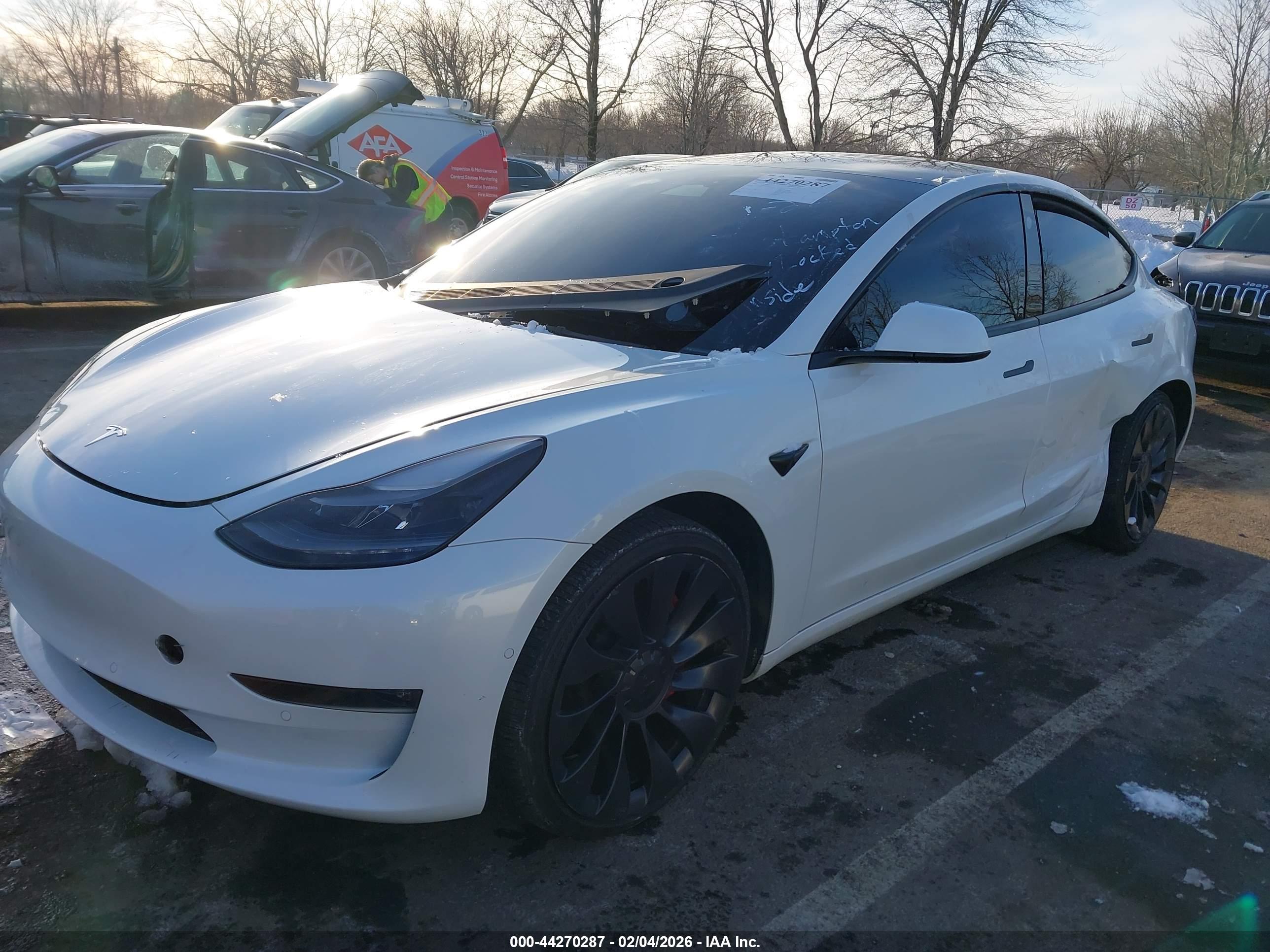 TESLA MODEL image 2