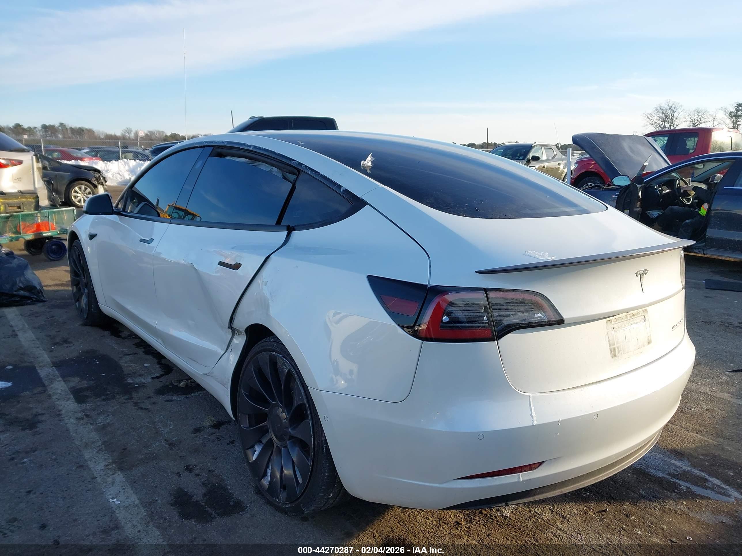 TESLA MODEL image 3