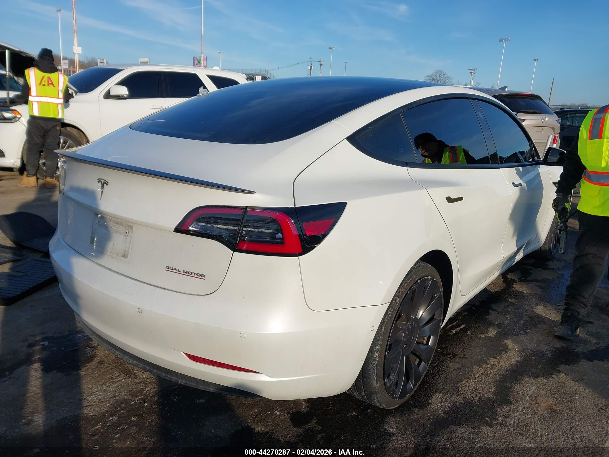 TESLA MODEL image 4