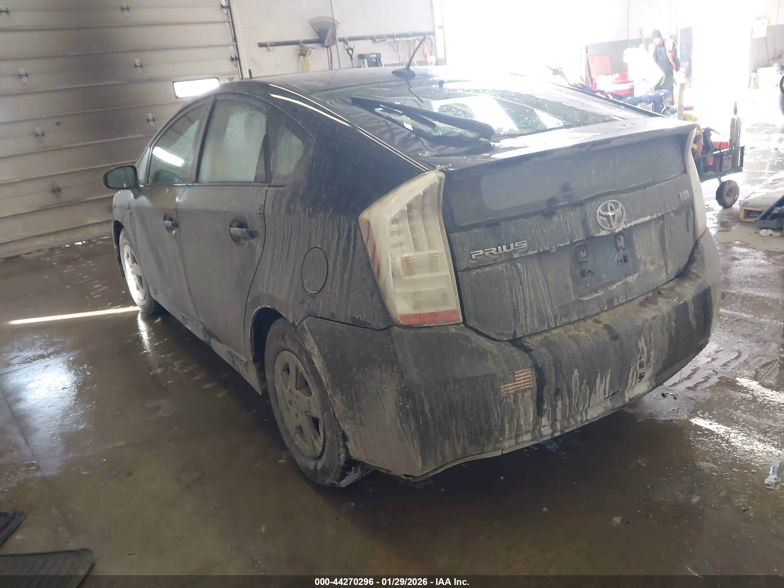 TOYOTA PRIUS image 3