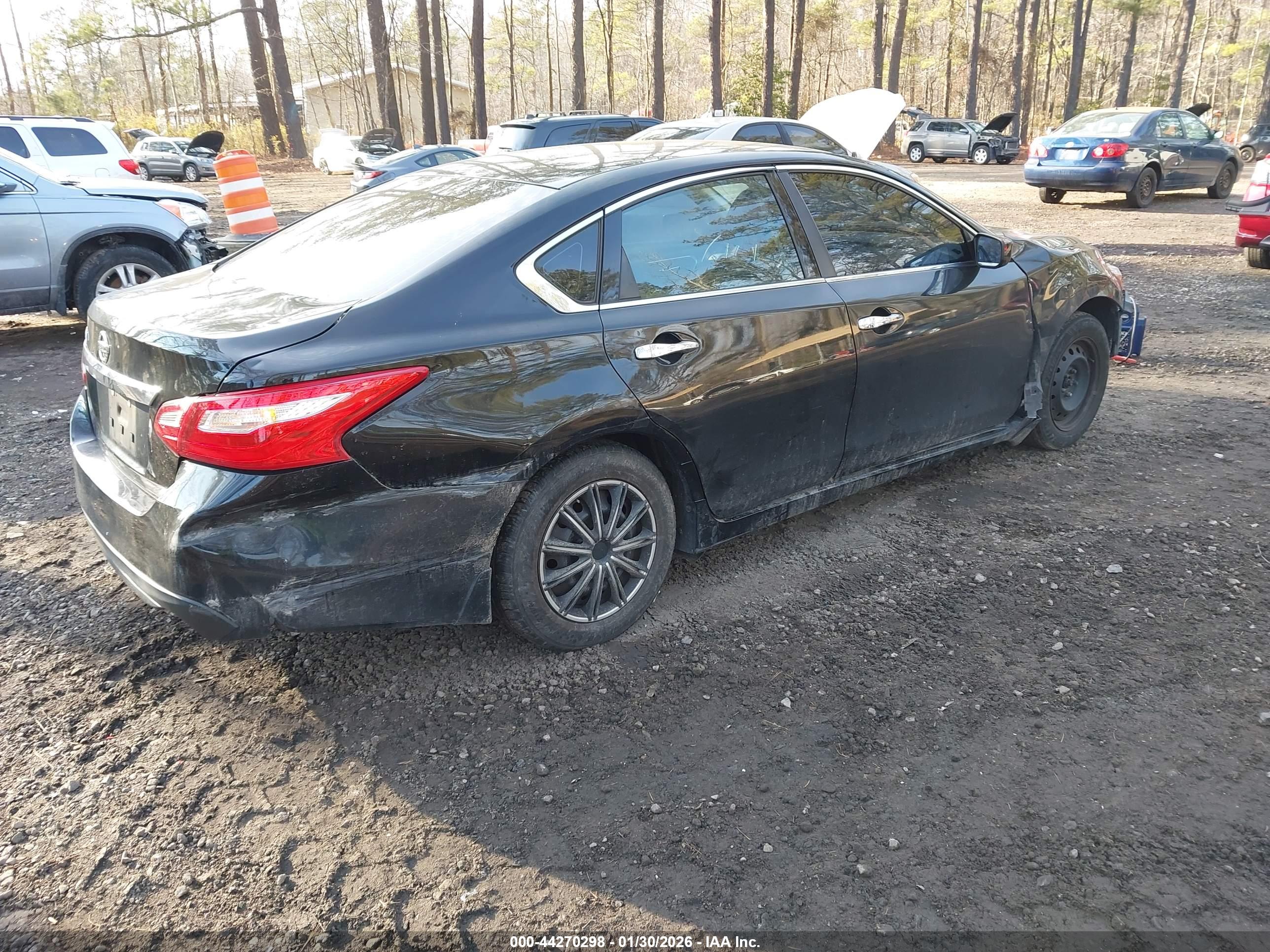 NISSAN ALTIMA image 4