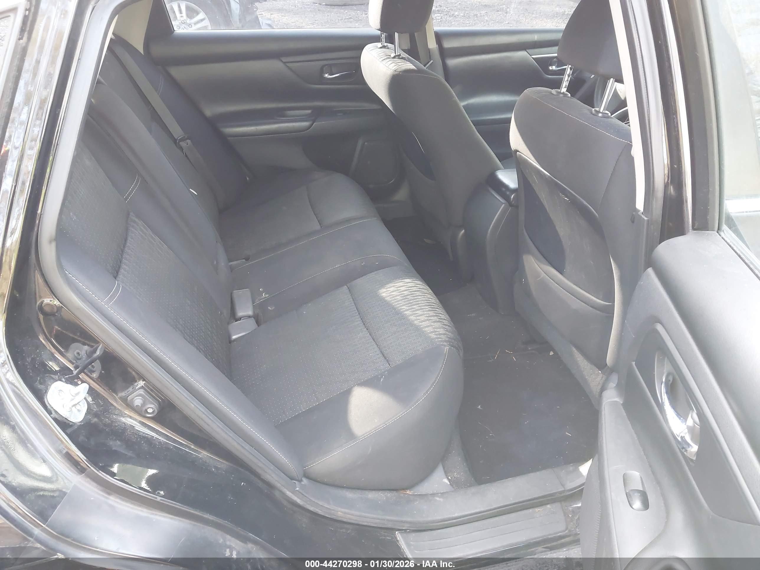 NISSAN ALTIMA image 8