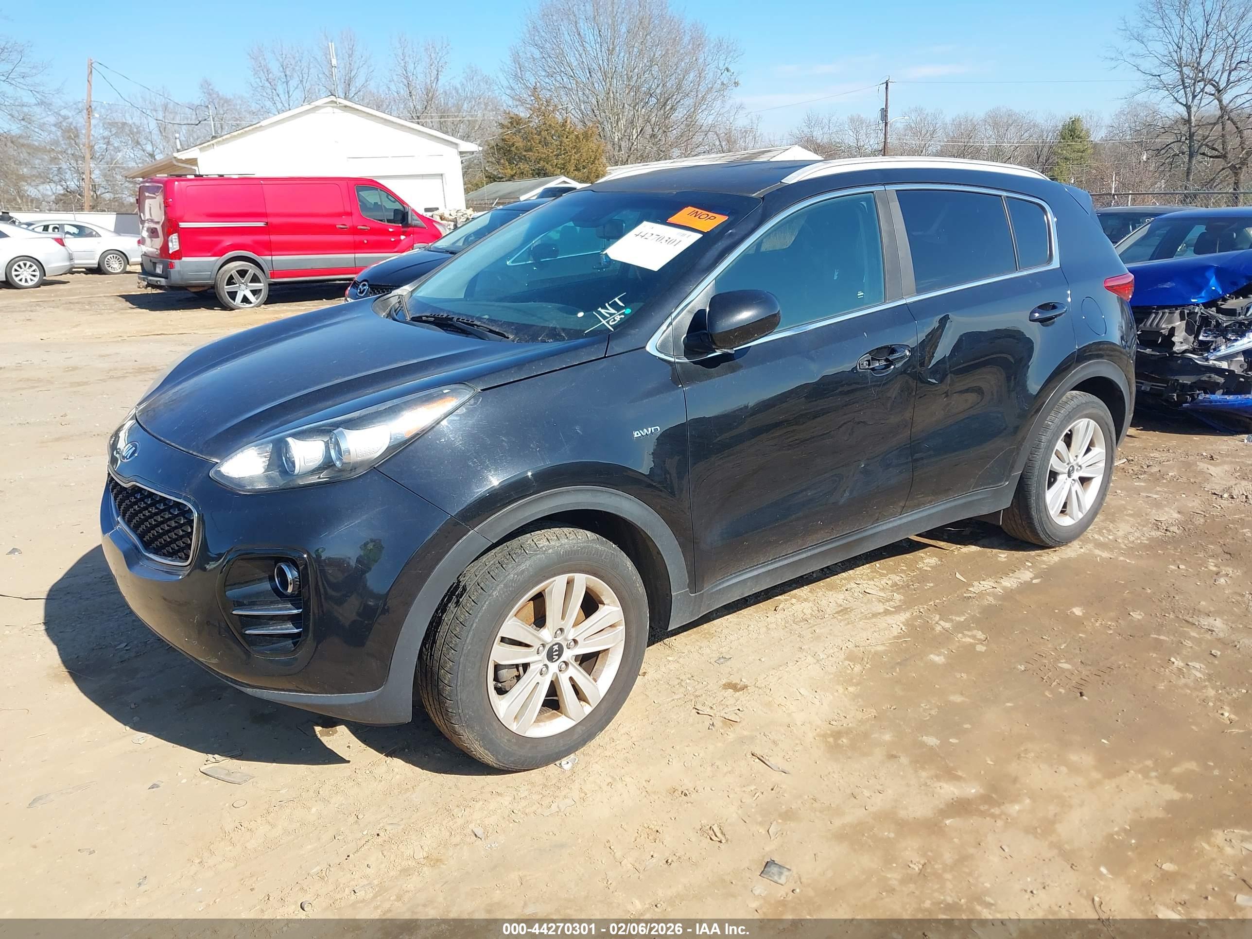 KIA SPORTAGE image 2