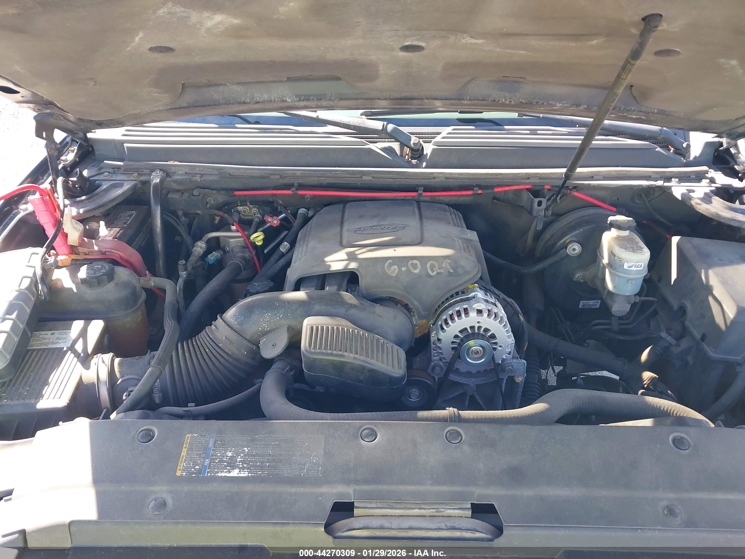 CHEVROLET SUBURBAN image 10