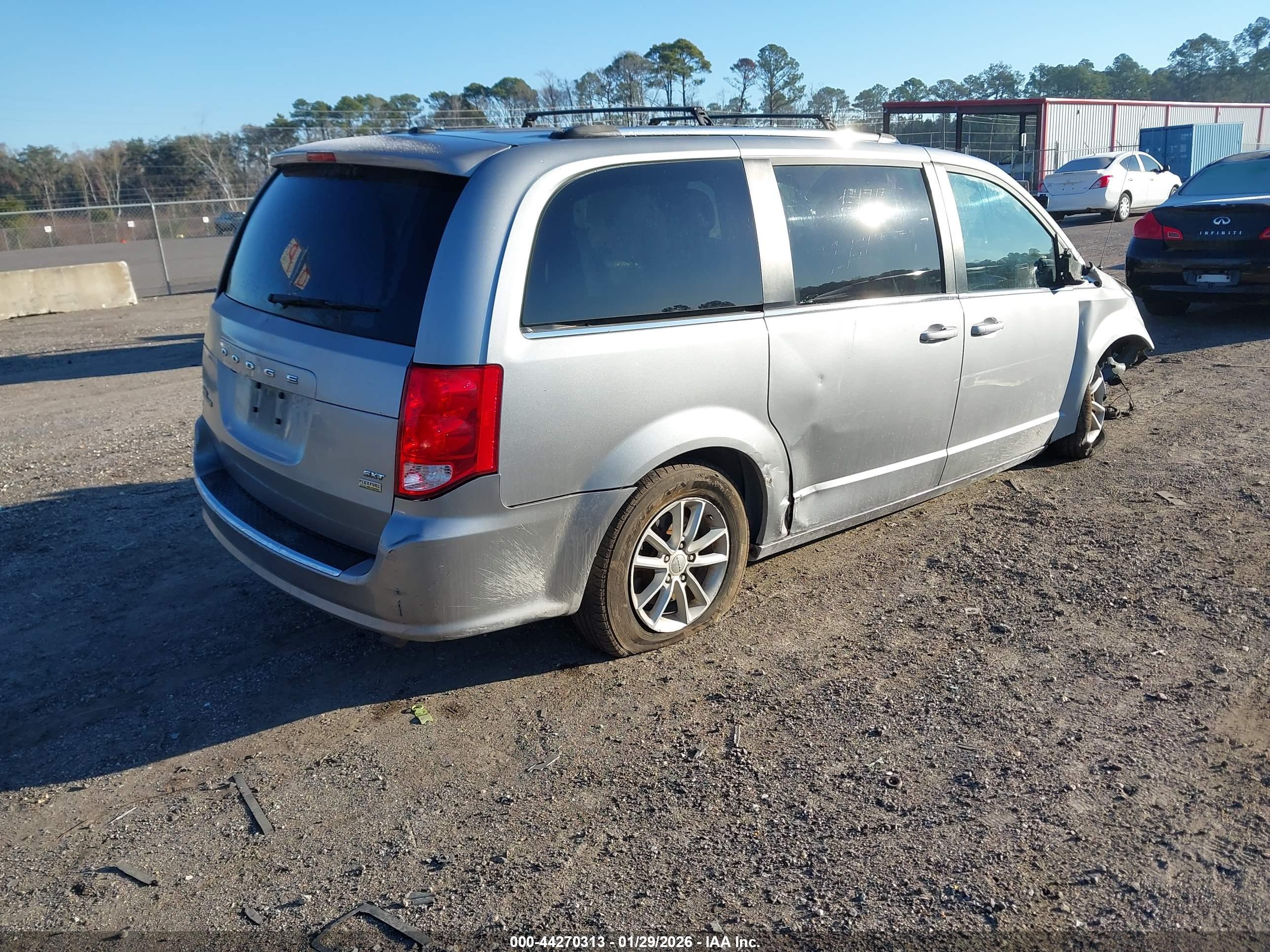 DODGE GRAND image 4