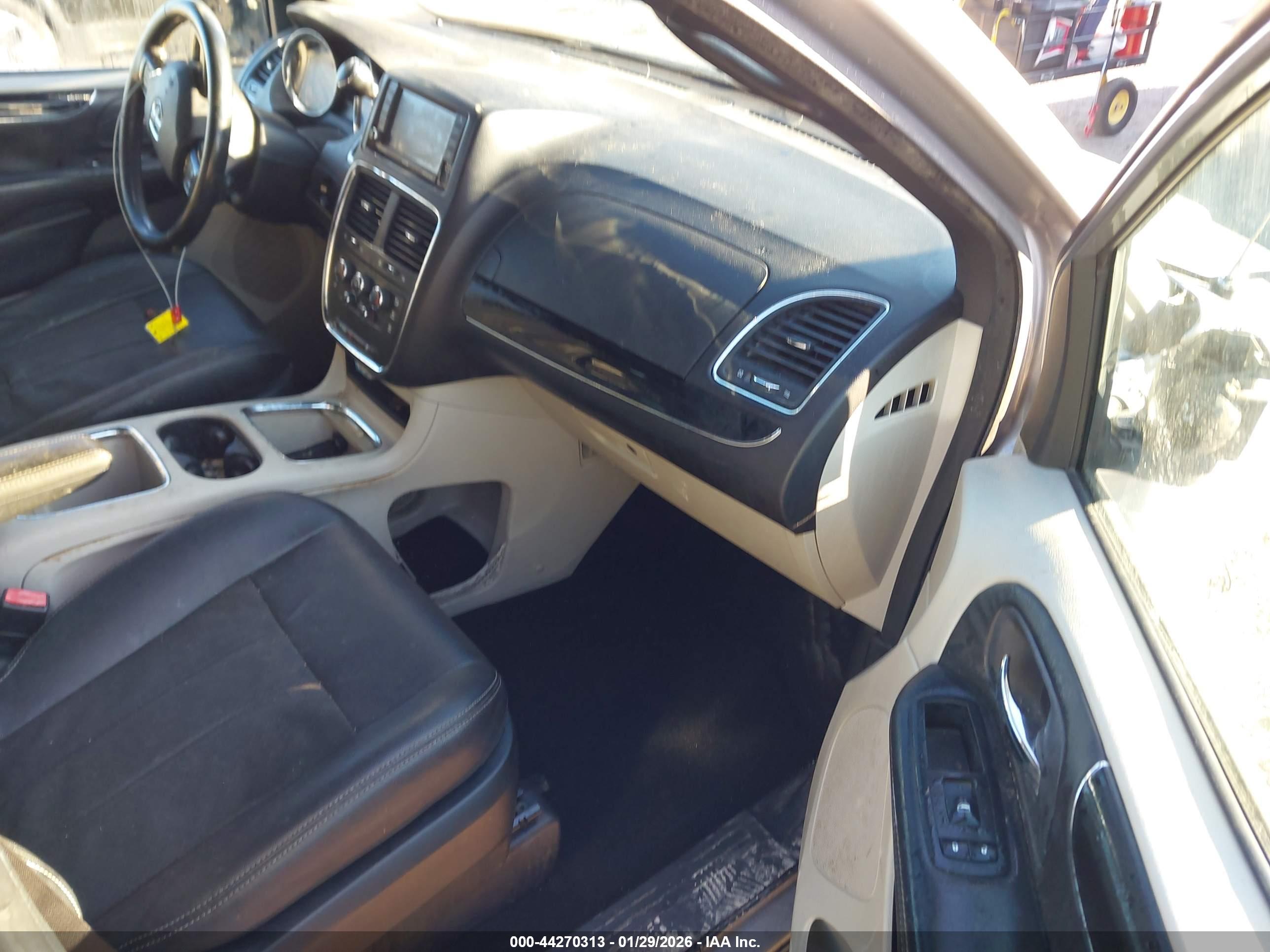 DODGE GRAND image 5