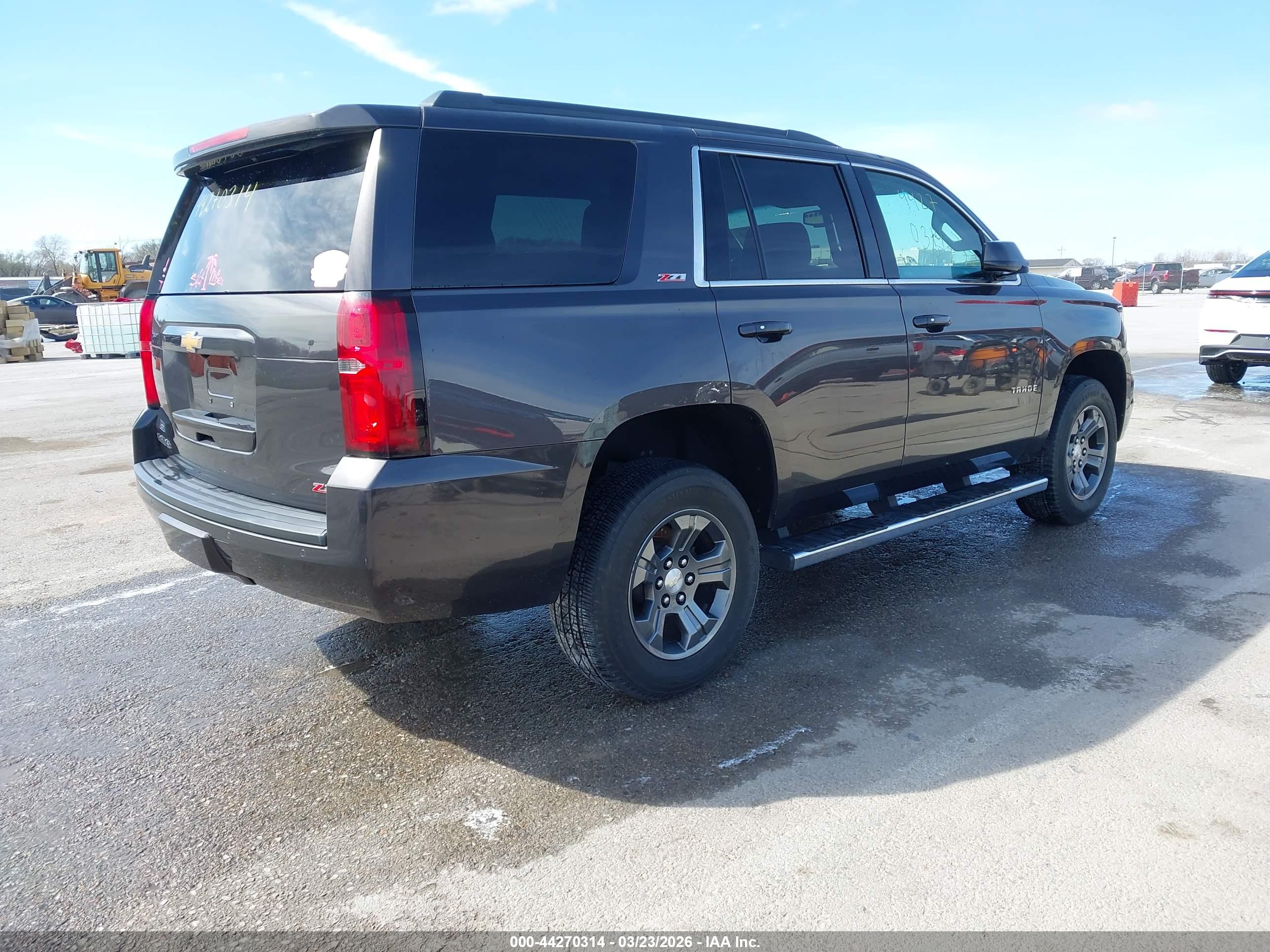 CHEVROLET TAHOE image 4