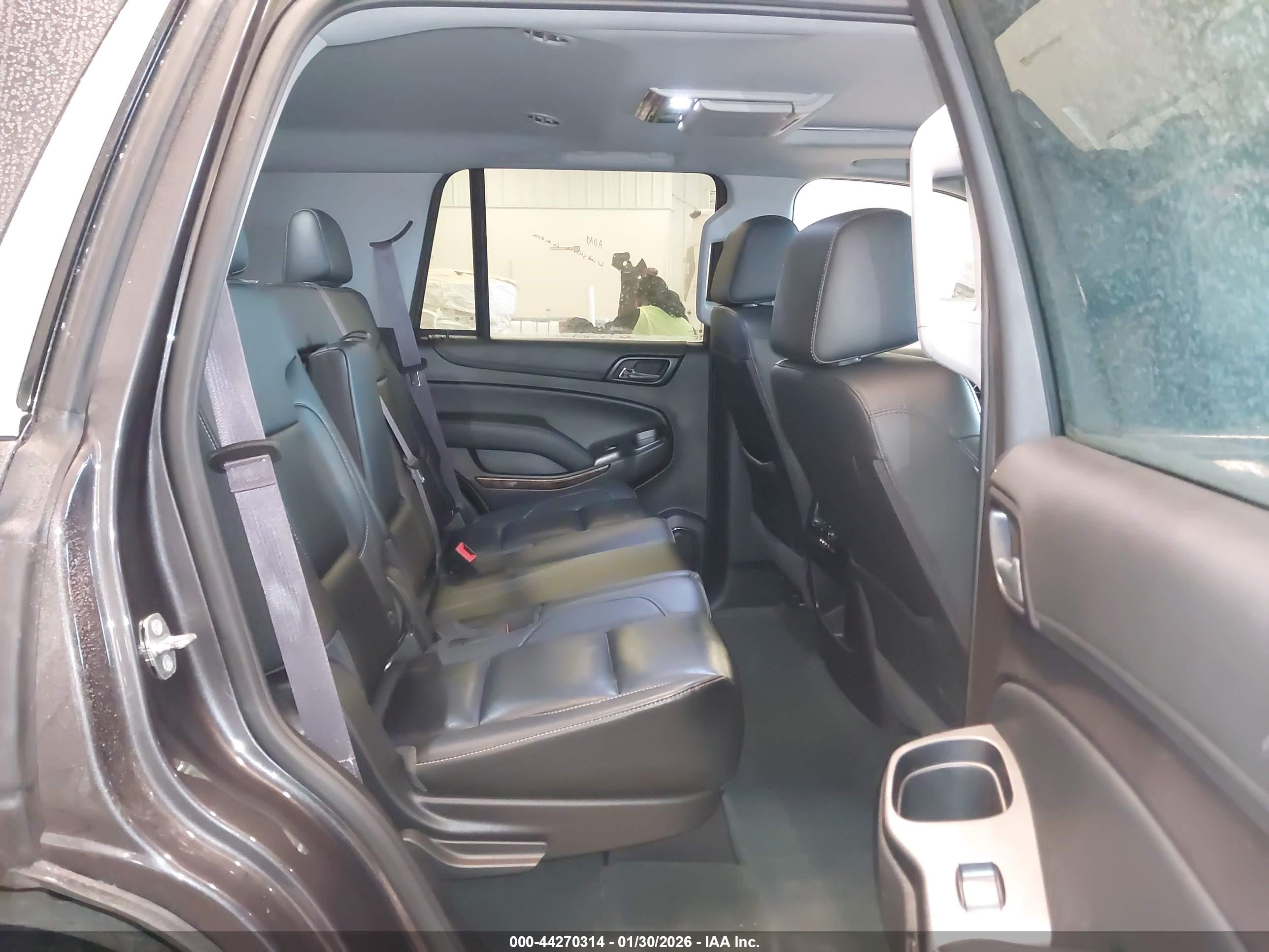CHEVROLET TAHOE image 8