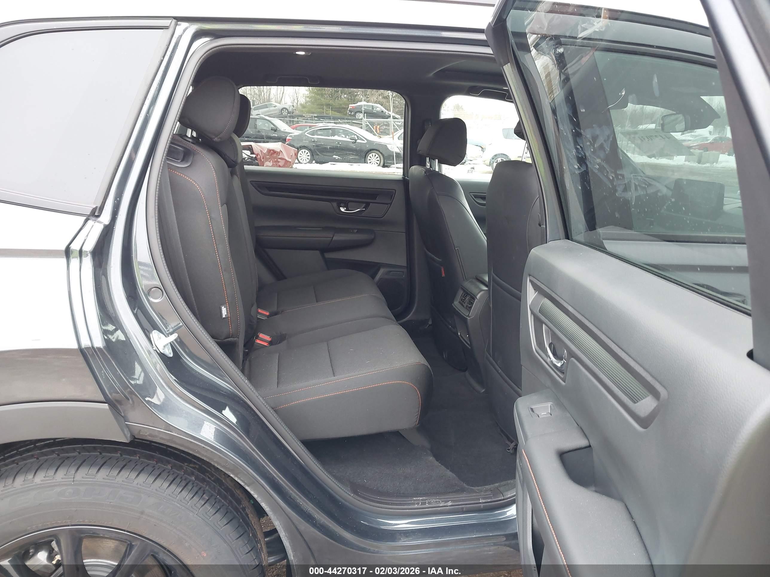 HONDA CR-V image 8