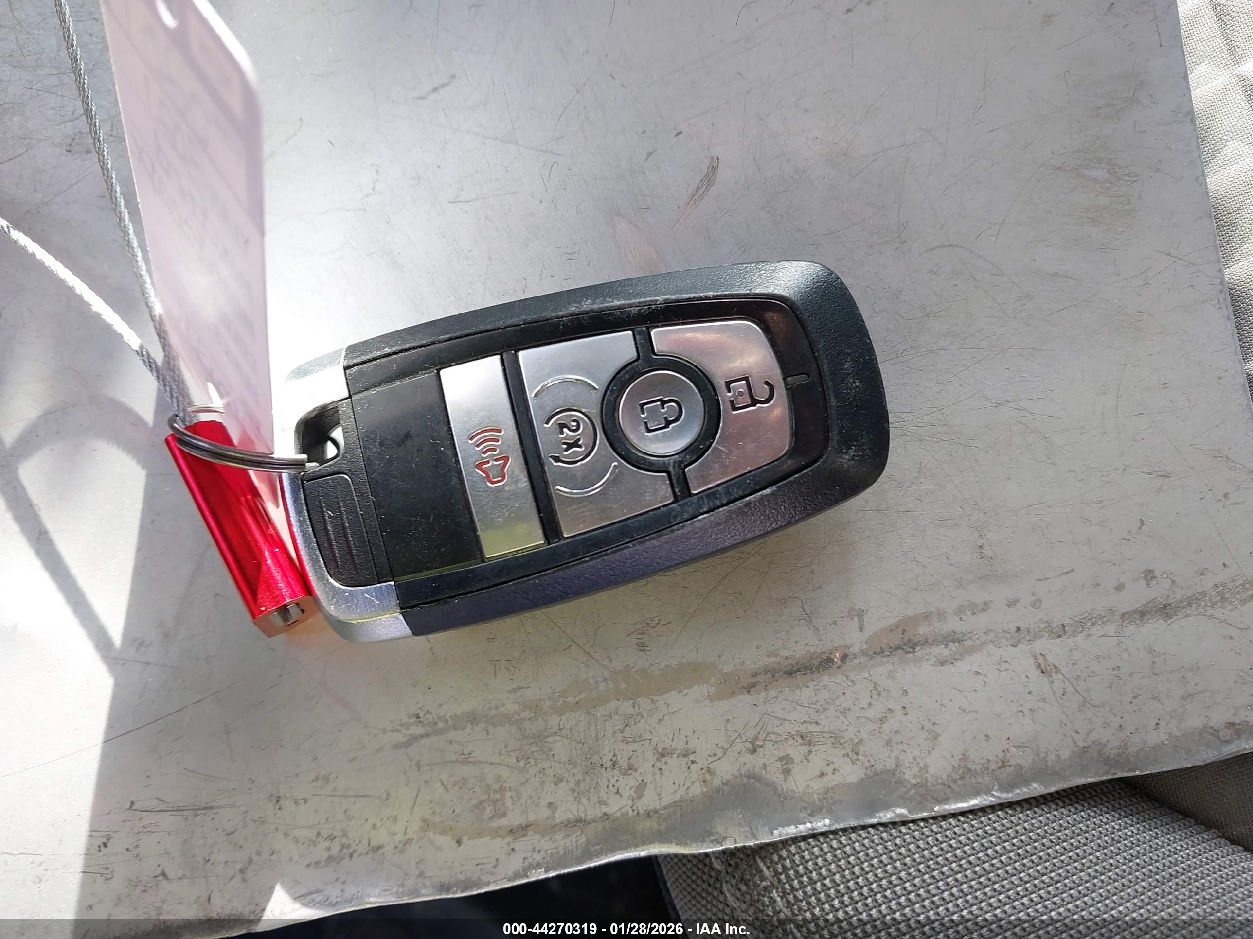 FORD ESCAPE image 11