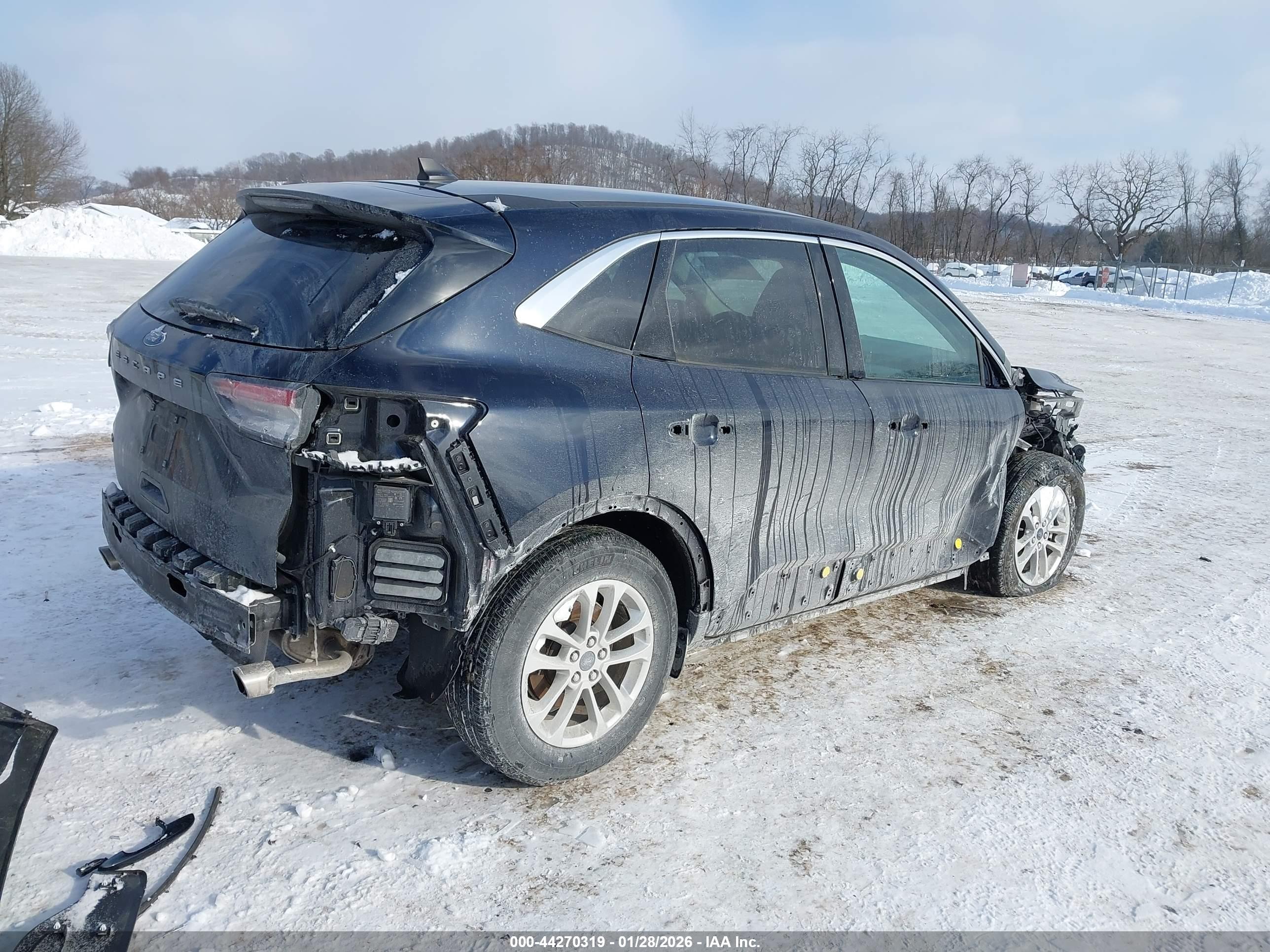 FORD ESCAPE image 4