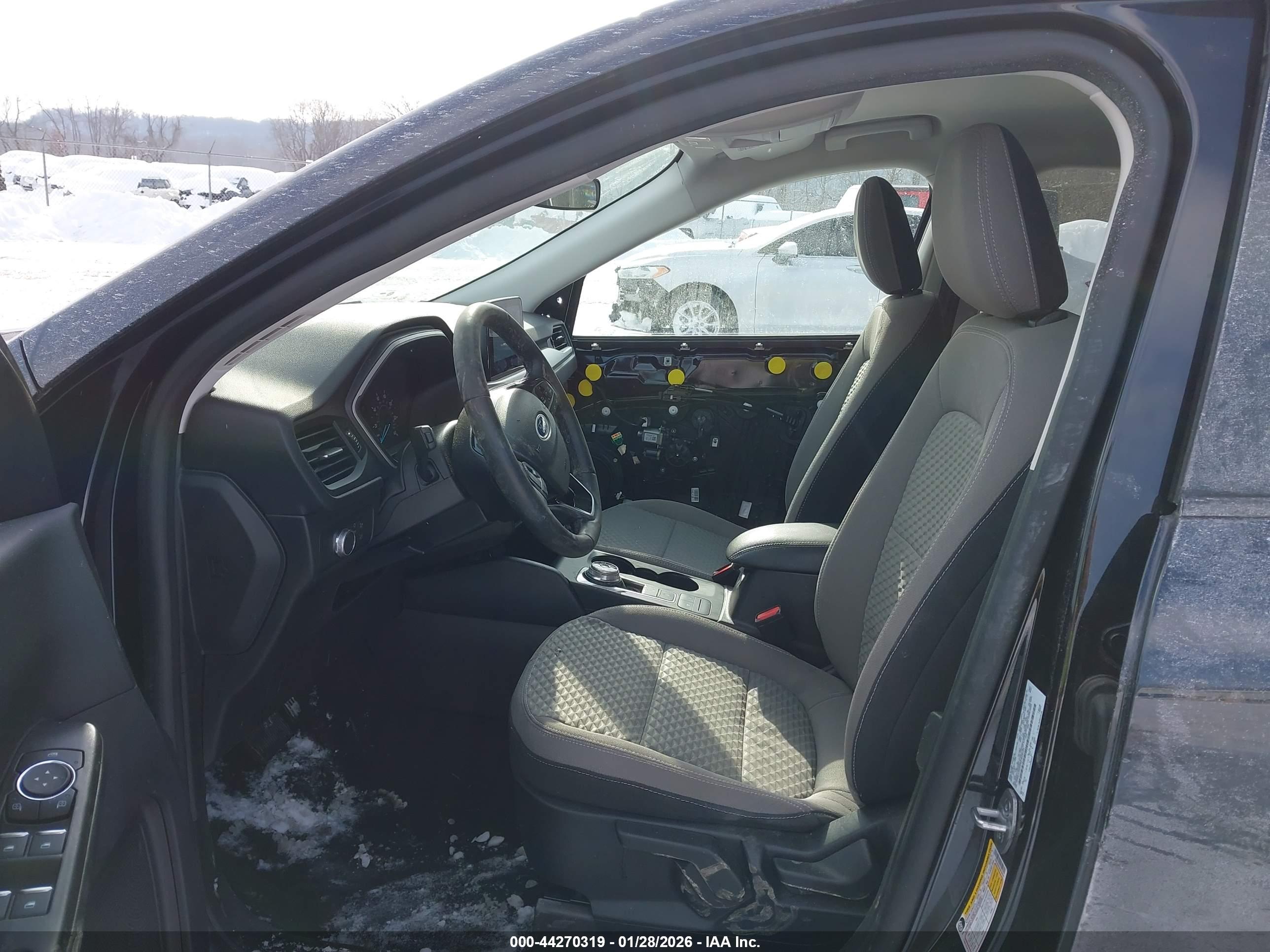 FORD ESCAPE image 5
