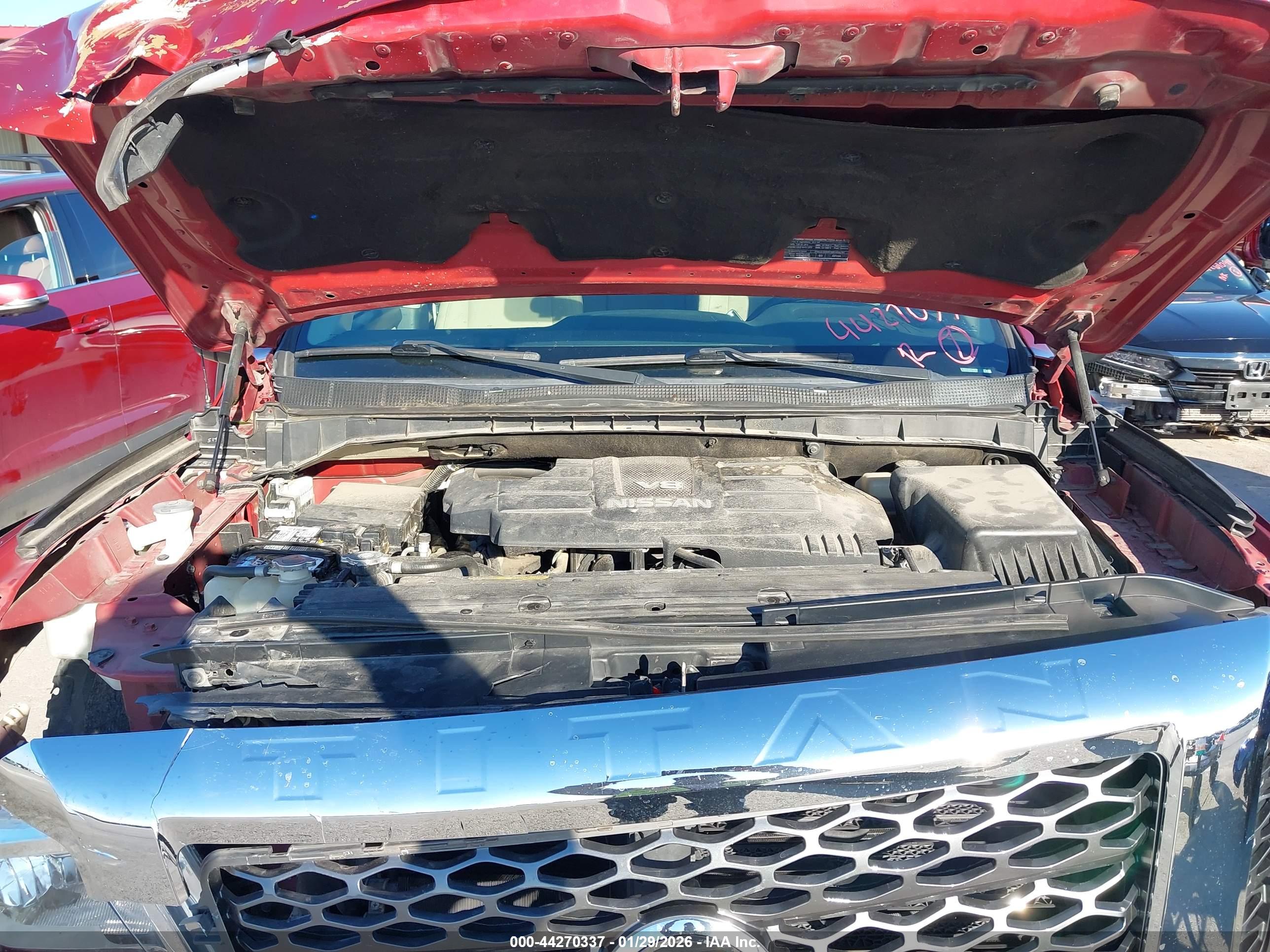 NISSAN TITAN image 10