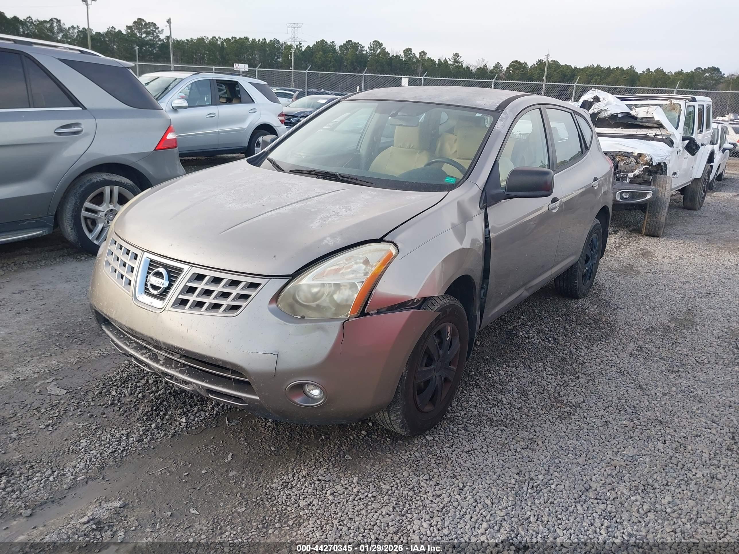 NISSAN ROGUE image 2