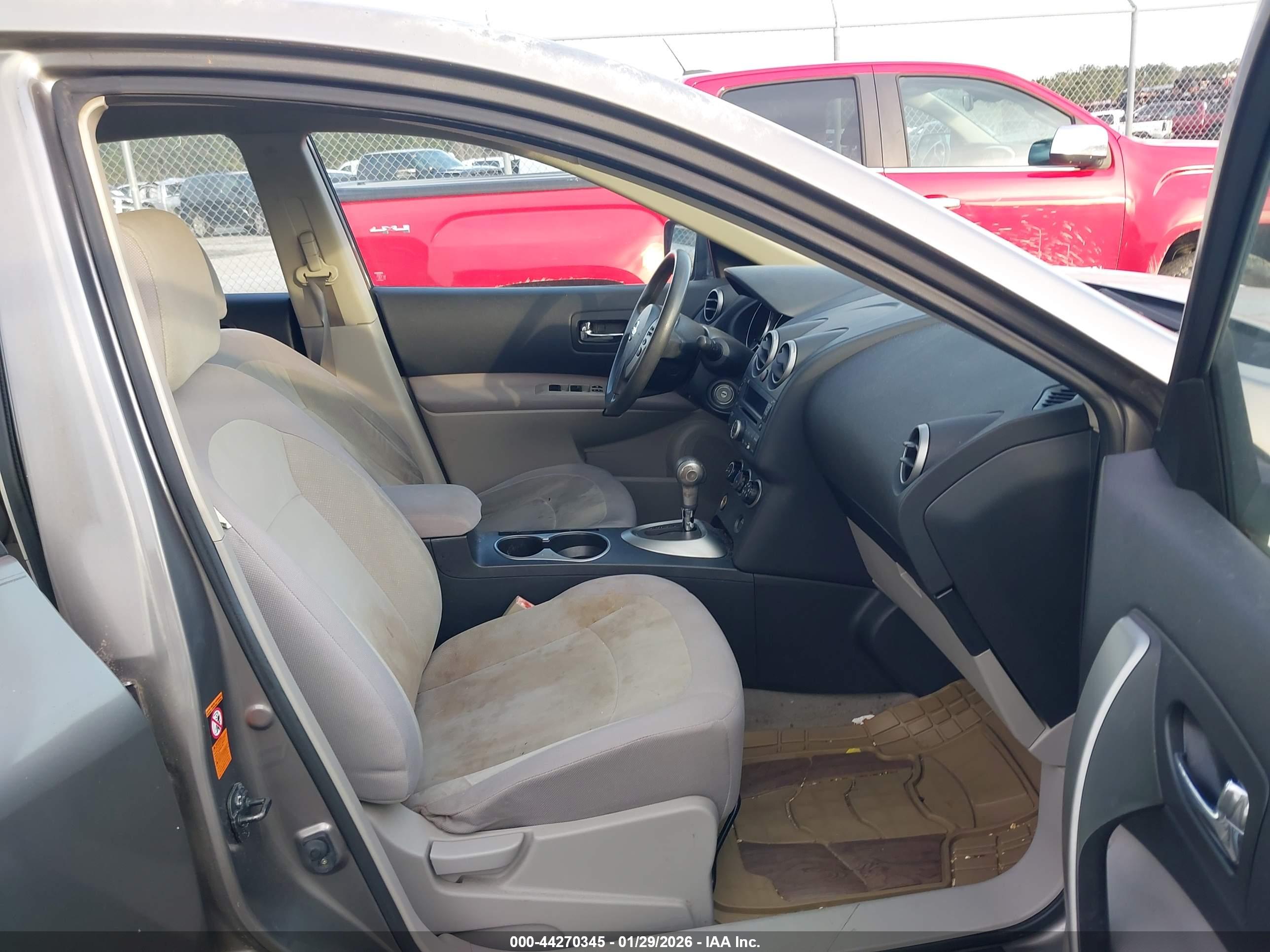 NISSAN ROGUE image 5