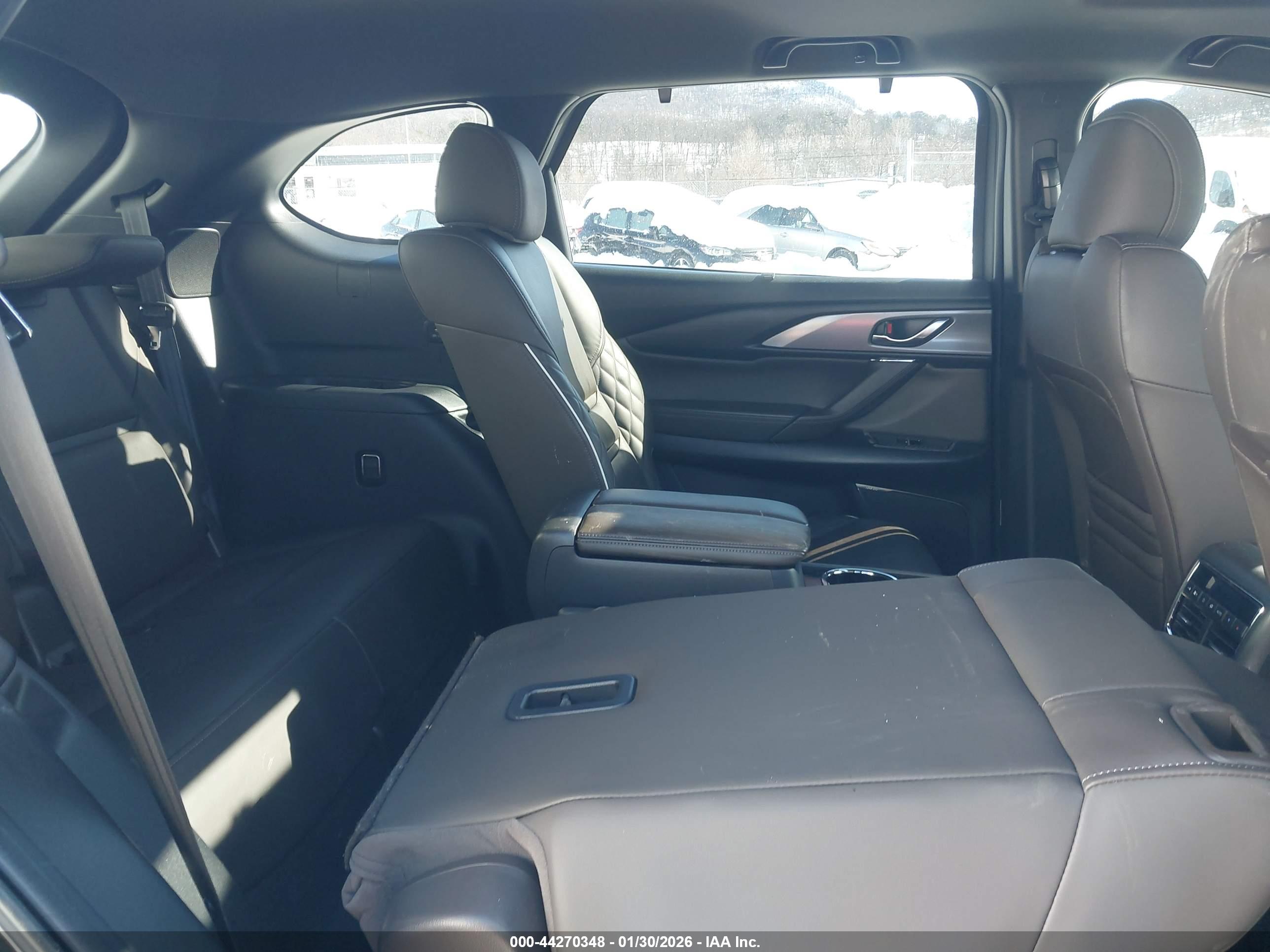 MAZDA CX-9 image 8