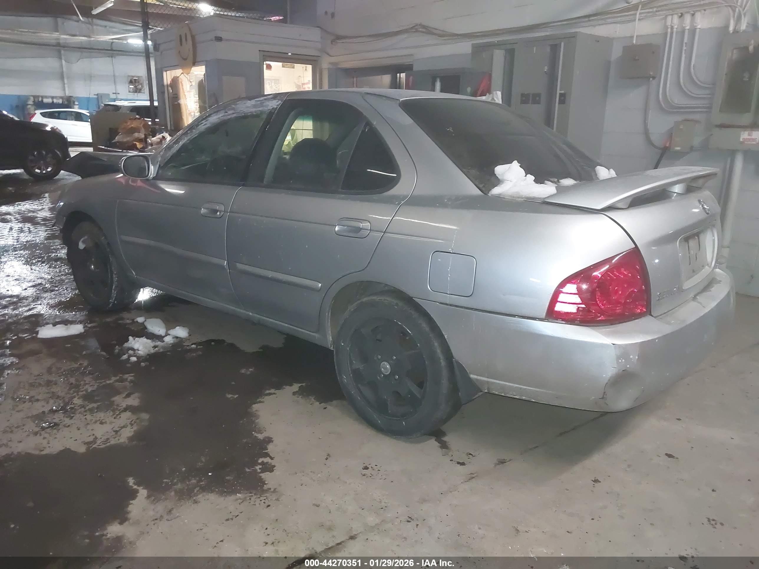 NISSAN SENTRA image 3
