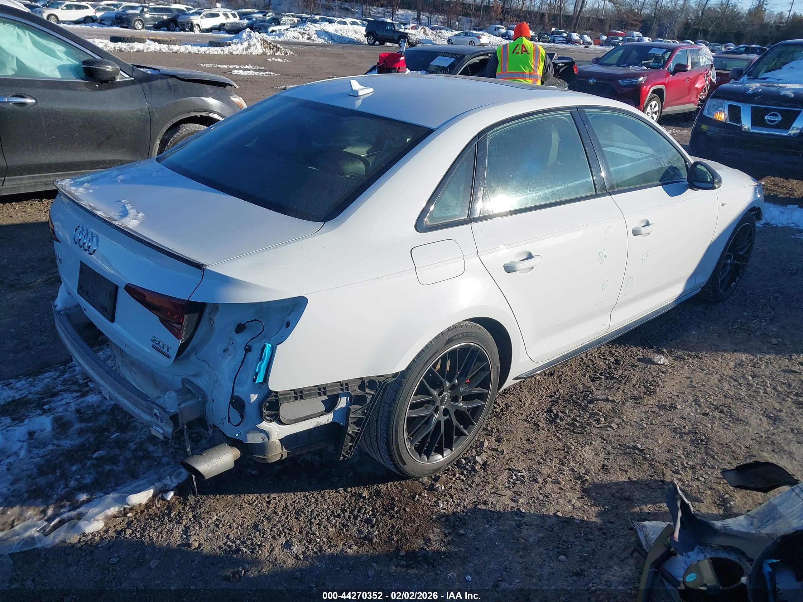 AUDI A4 image 4