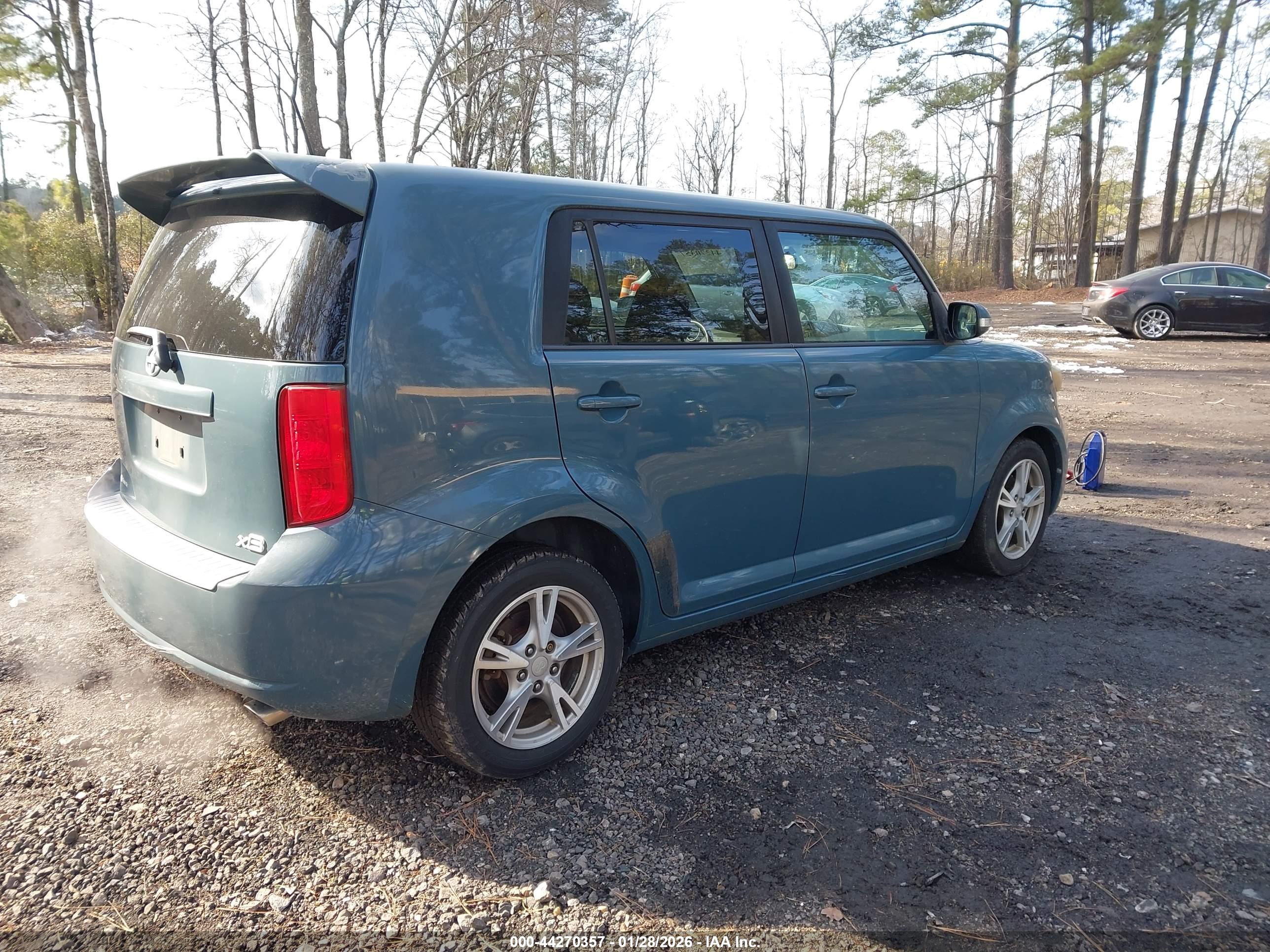 SCION XB image 4