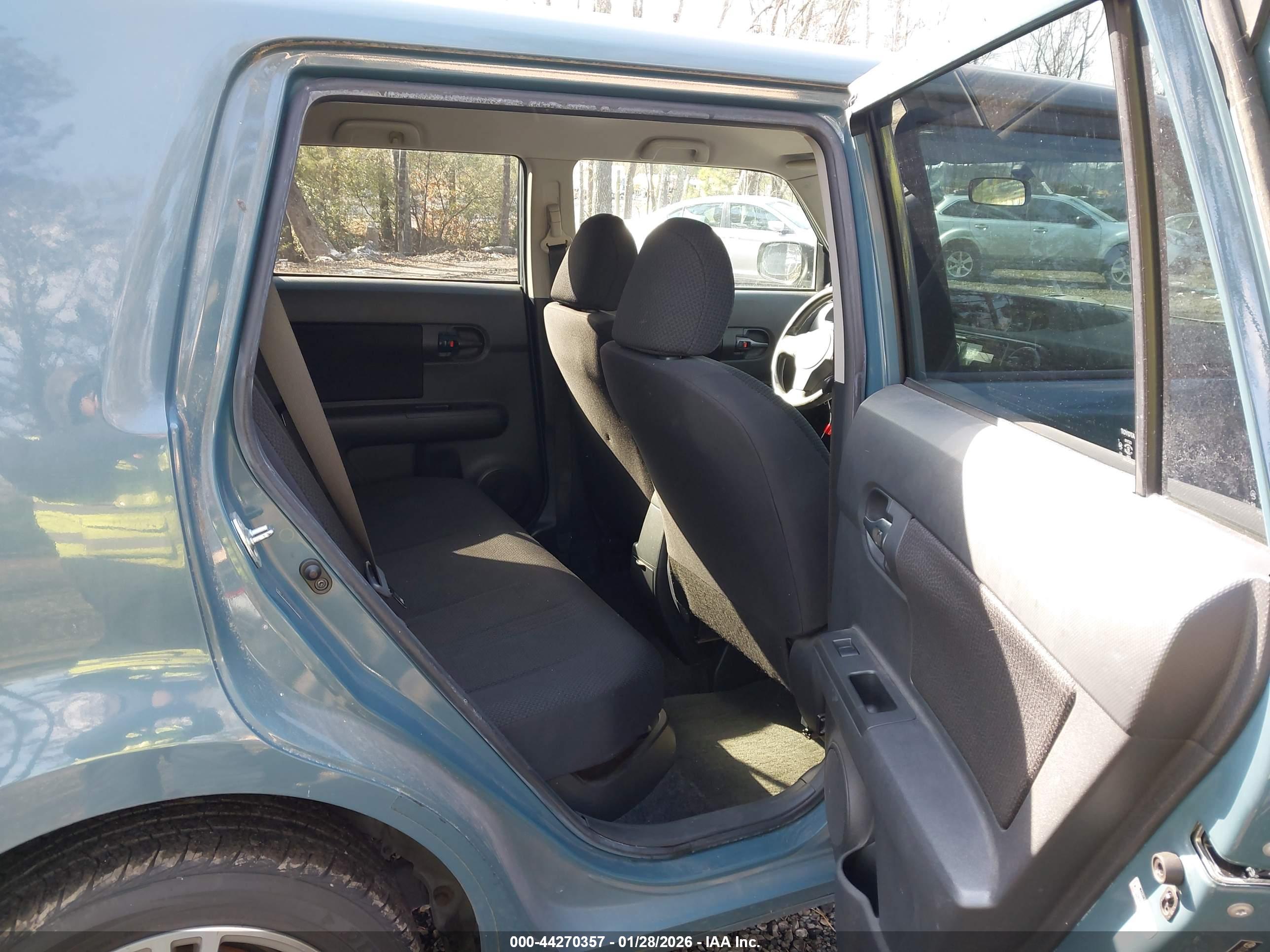 SCION XB image 8