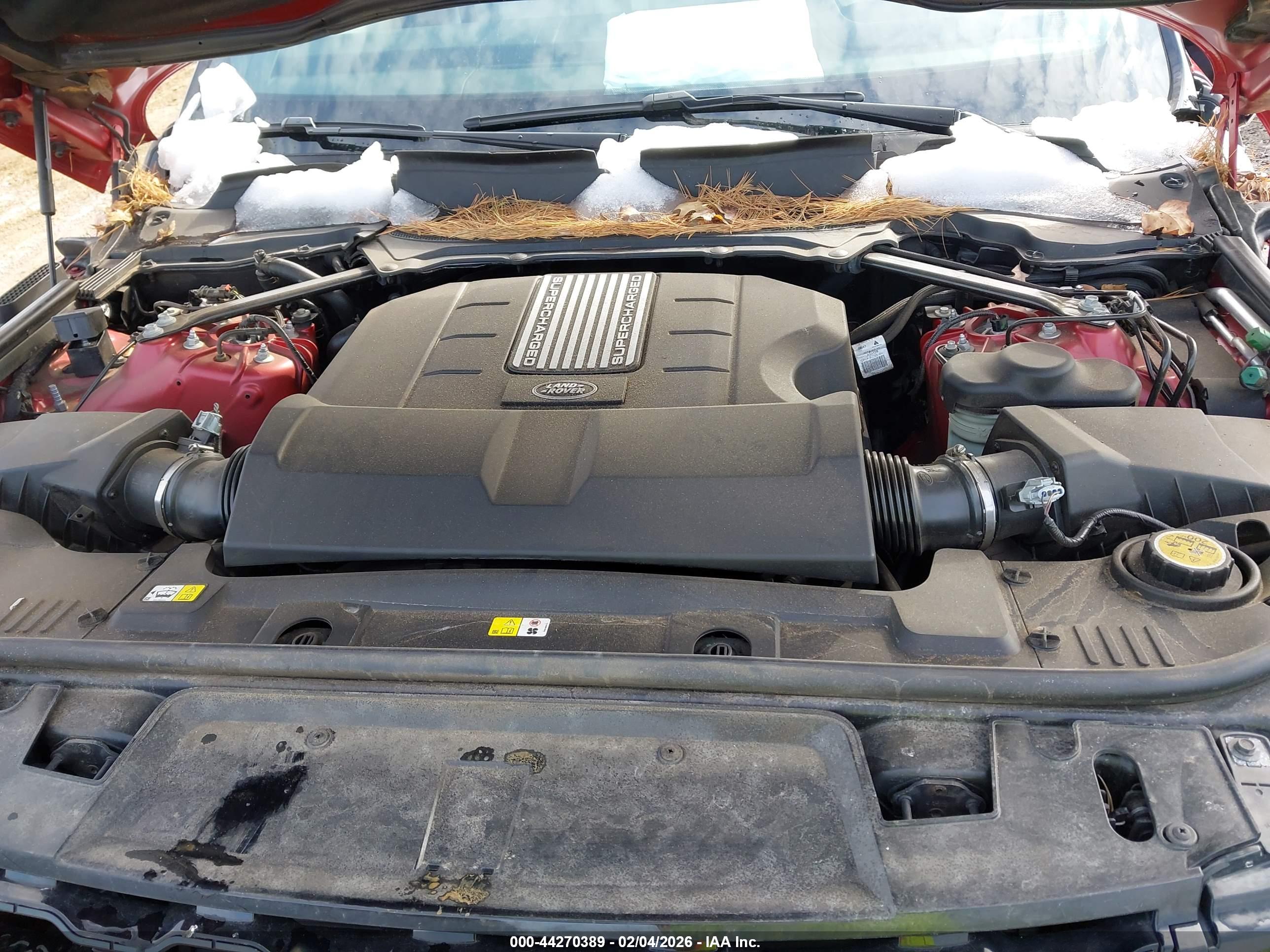LAND ROVER image 10