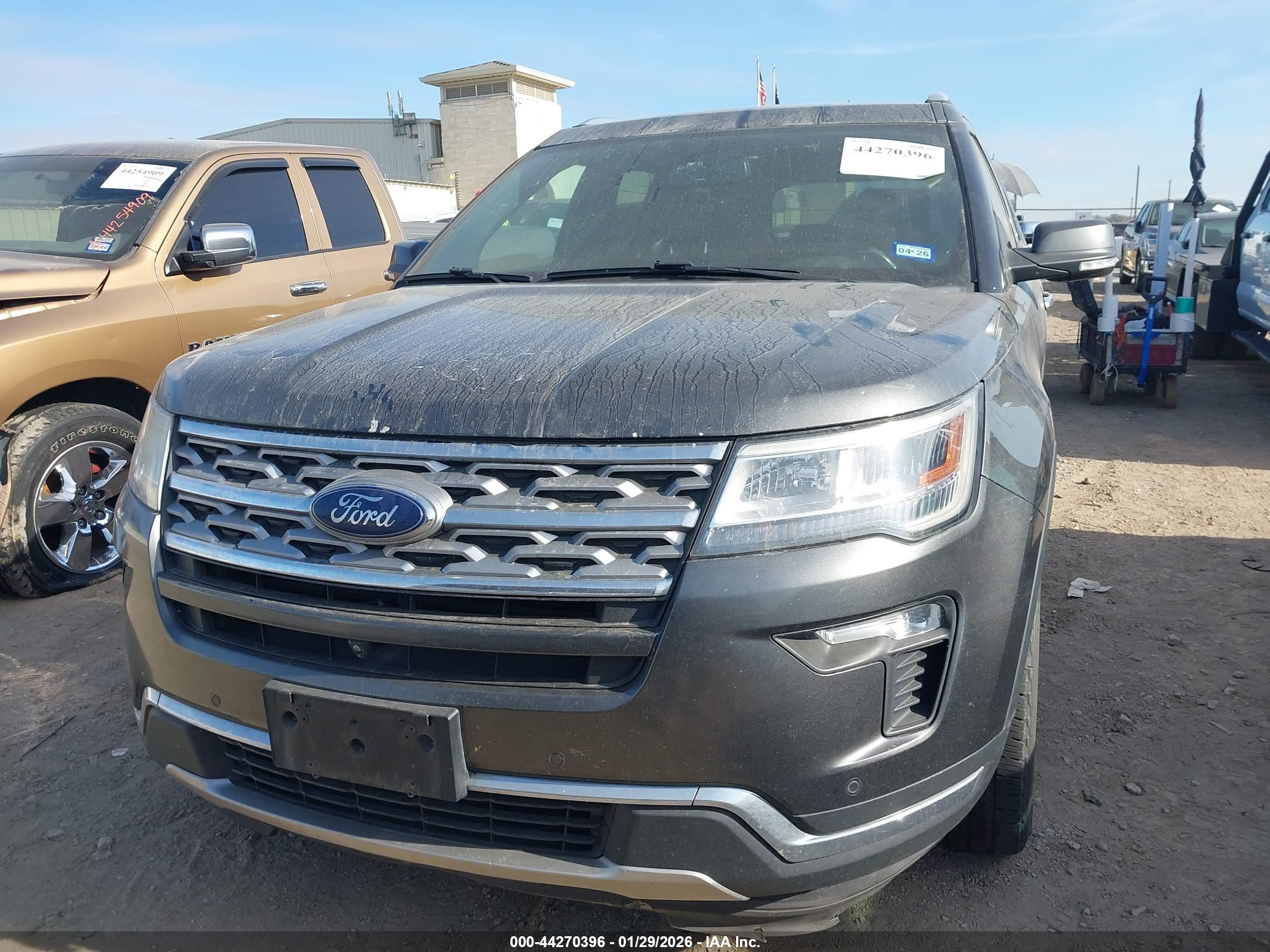 FORD EXPLORER image 6