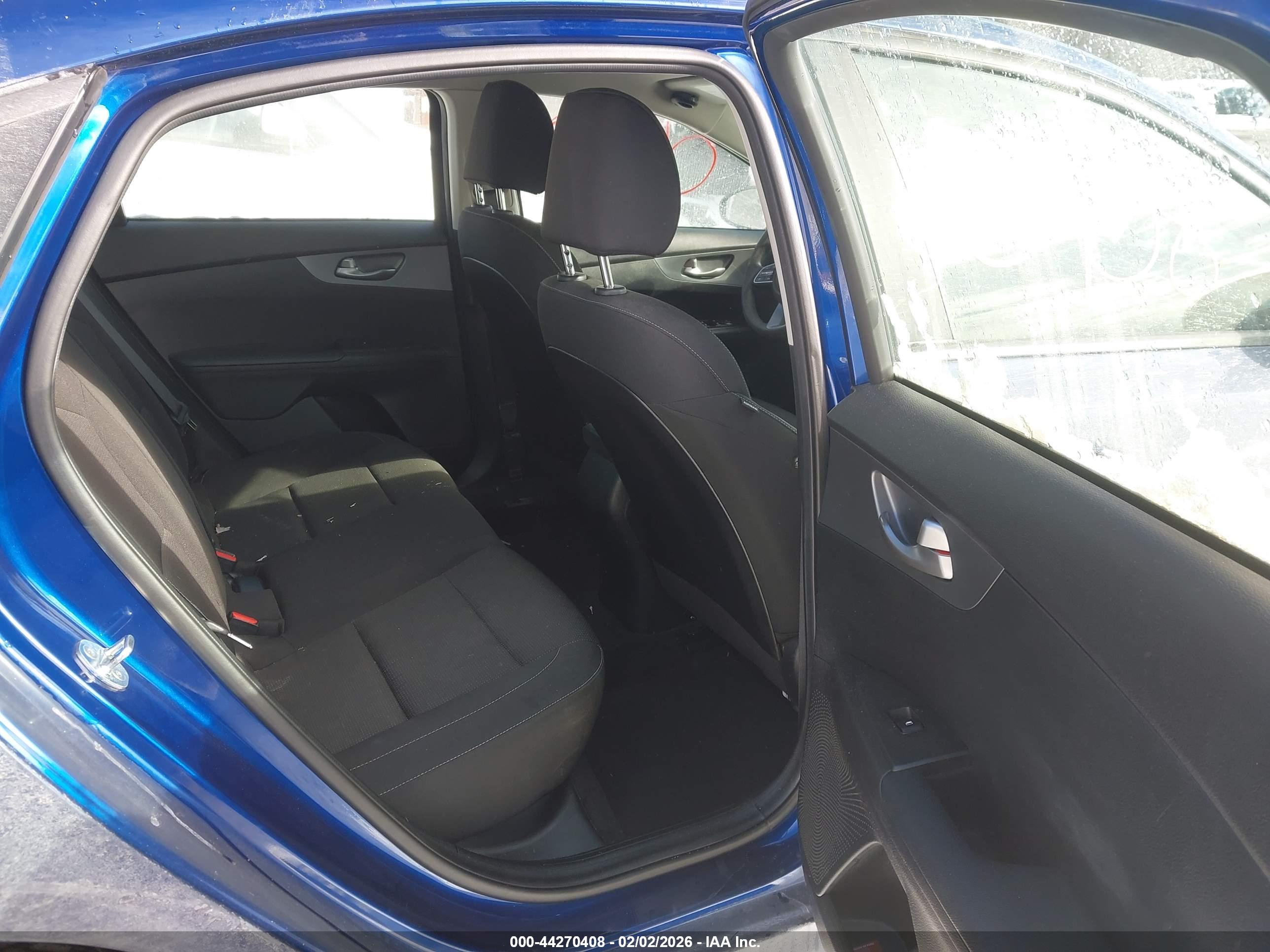 KIA FORTE image 8