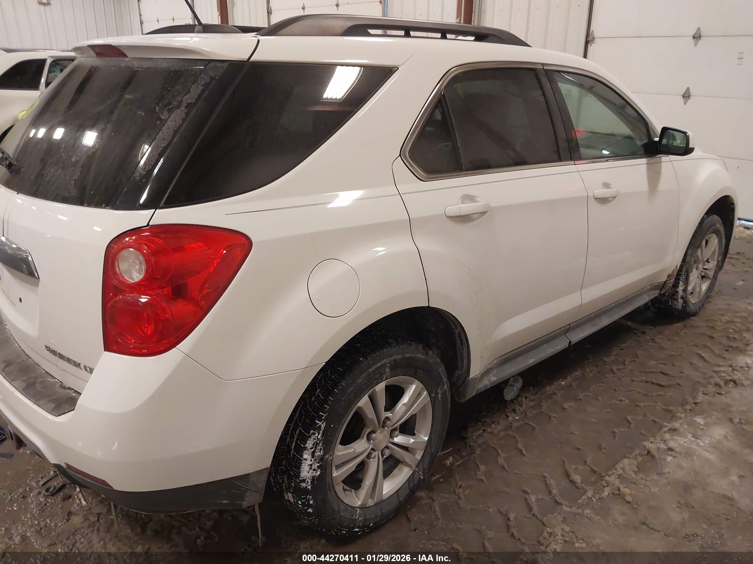 CHEVROLET EQUINOX image 4
