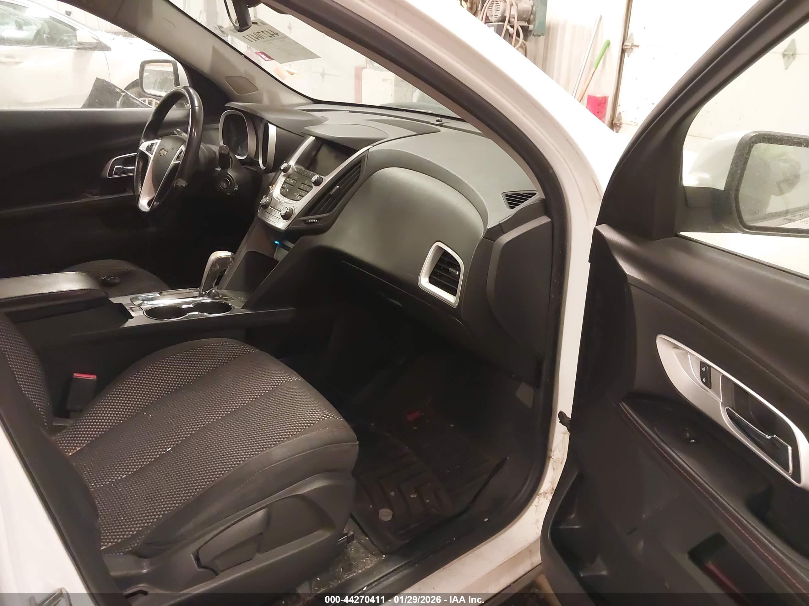 CHEVROLET EQUINOX image 5