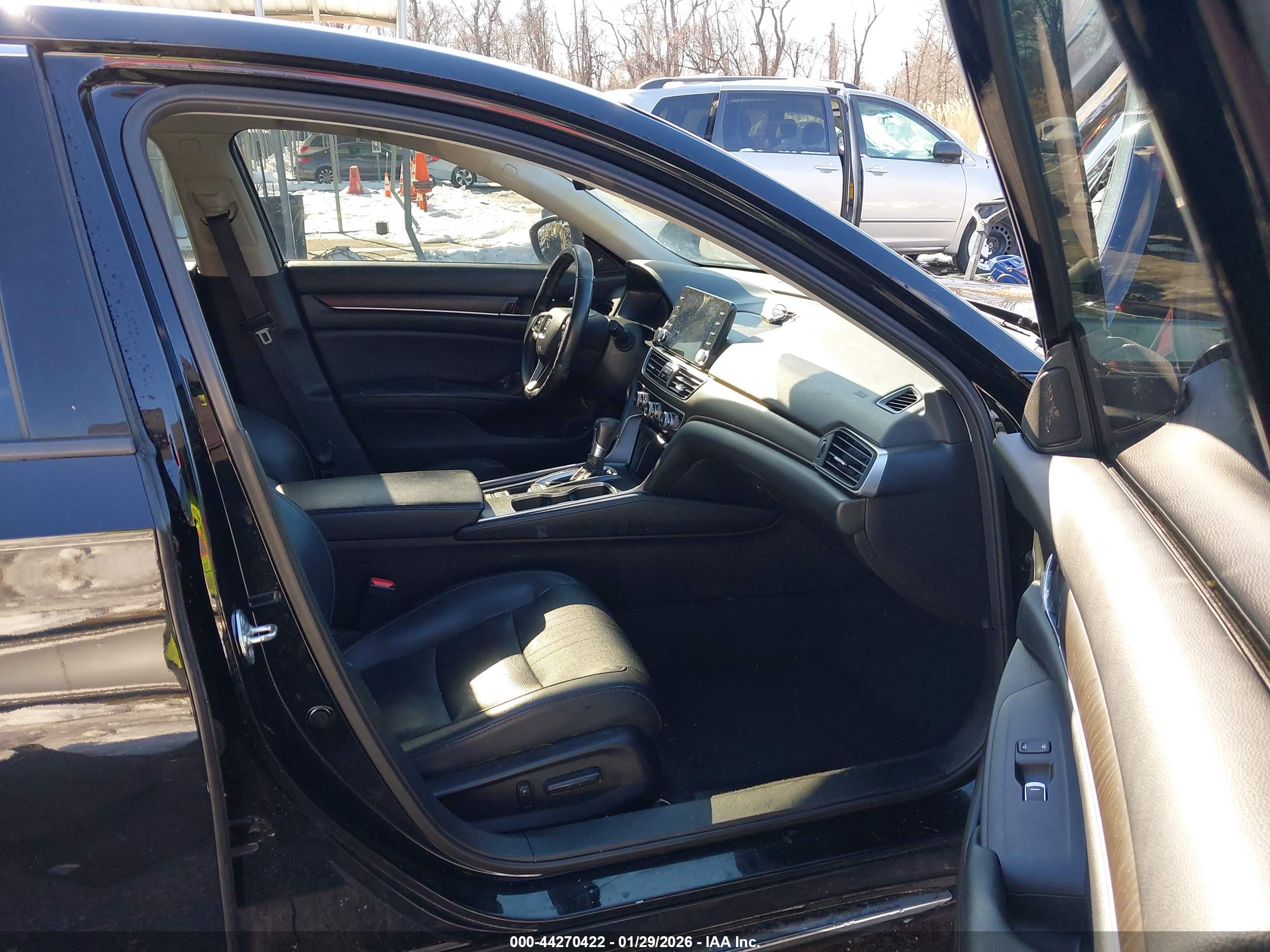 HONDA ACCORD image 5