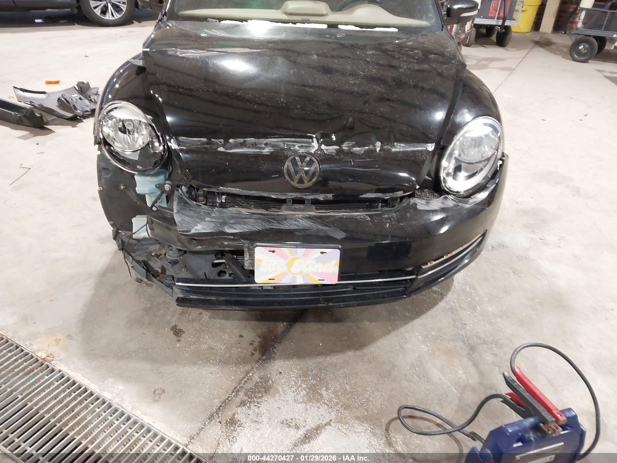 VOLKSWAGEN BEETLE image 6